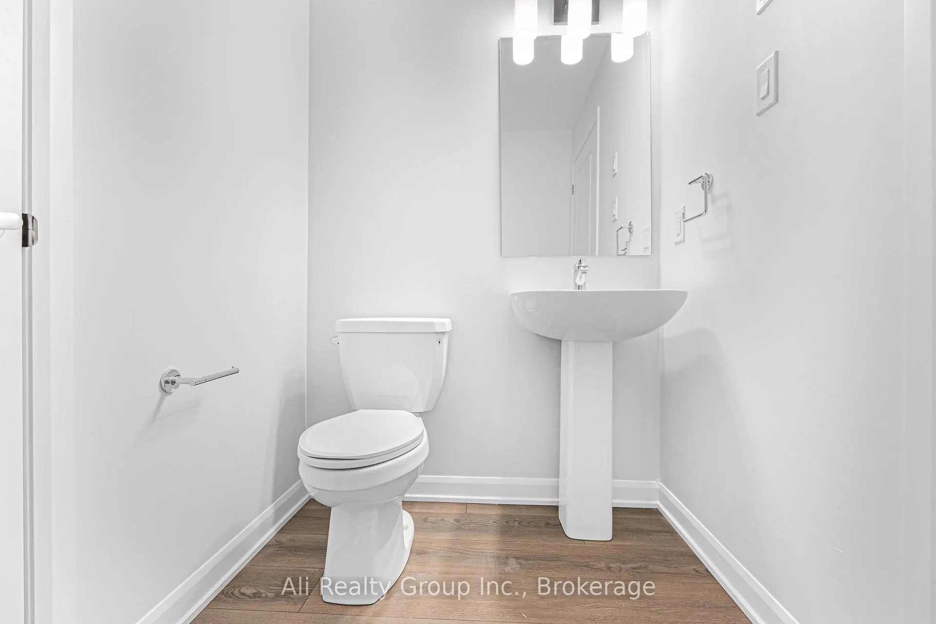 Photo 6 of Unit 10, 301 Glenroy Gilbert Drive, Ottawa, Barrhaven - Strandherd — HOMEH