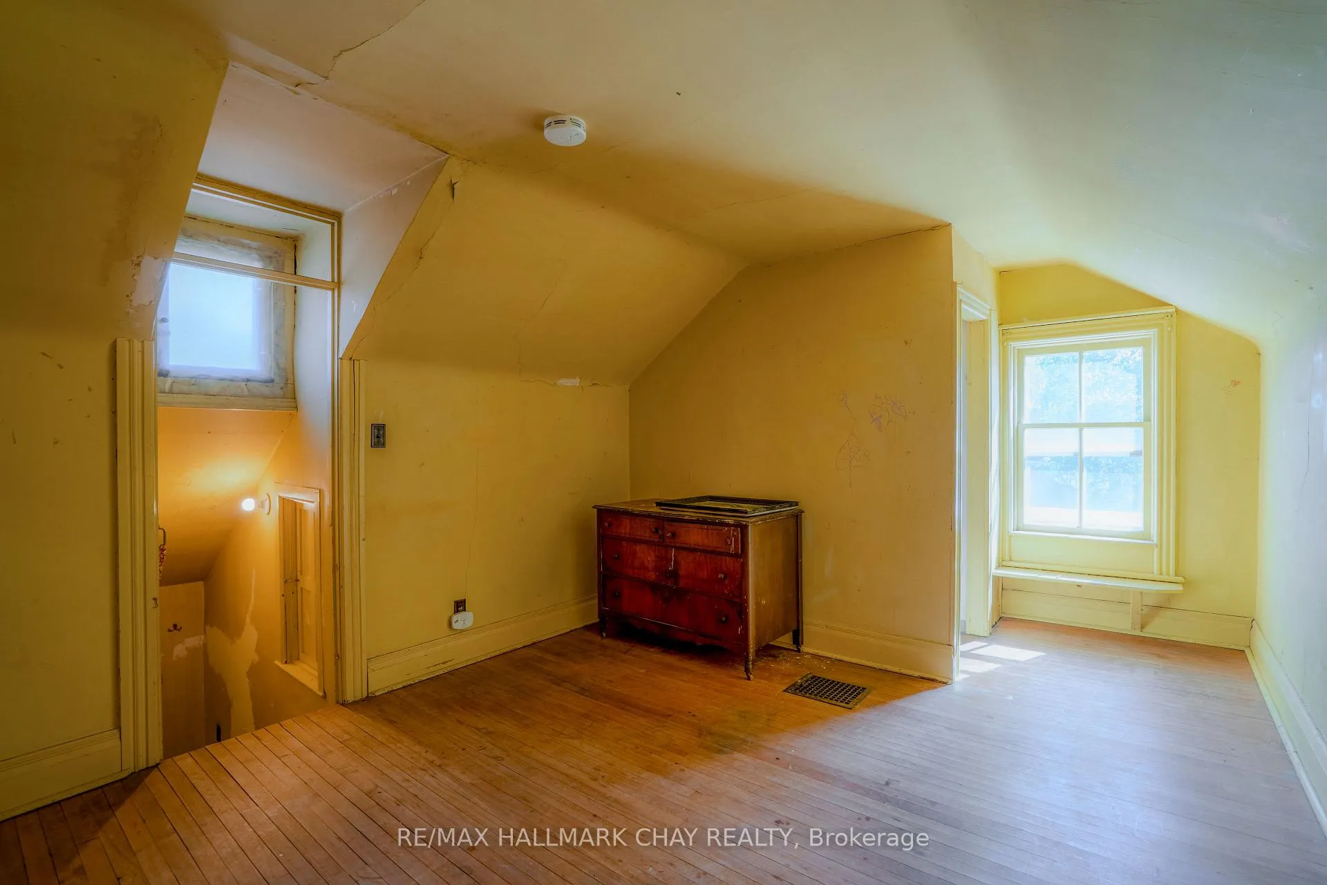 Photo 19 of Unit 26, 26 Albert Street E, New Tecumseth, Alliston — HOMEH