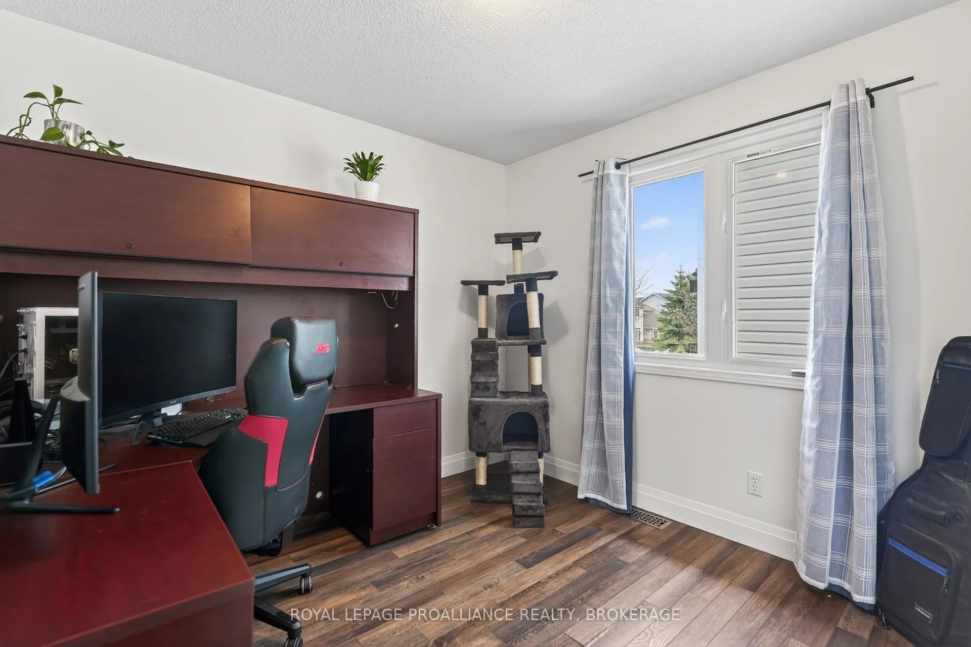 Photo 18 of 459 Maureen Street, Kingston, Kingston East (Incl Barret Crt) — HOMEH