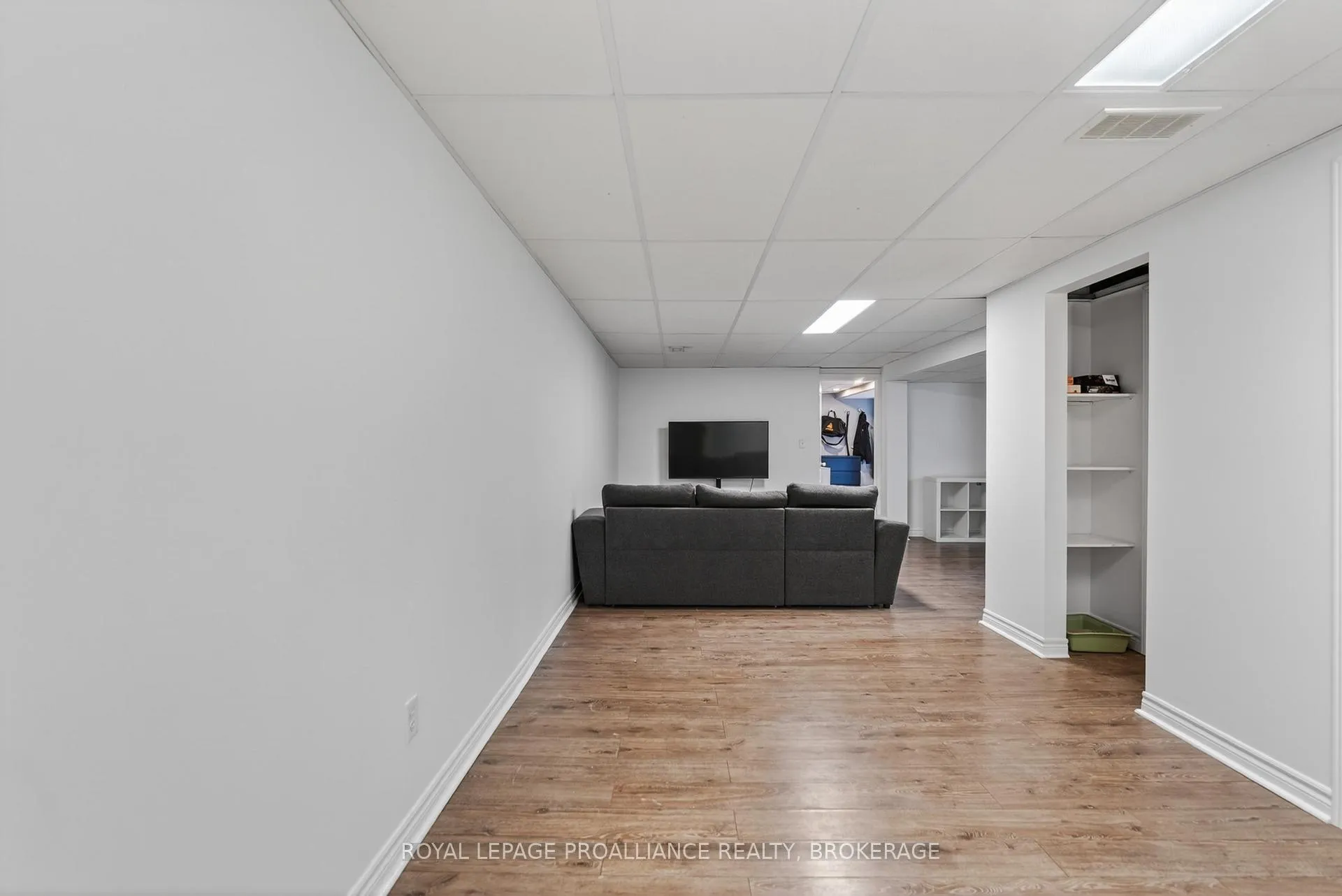 Photo 28 of 459 Maureen Street, Kingston, Kingston East (Incl Barret Crt) — HOMEH