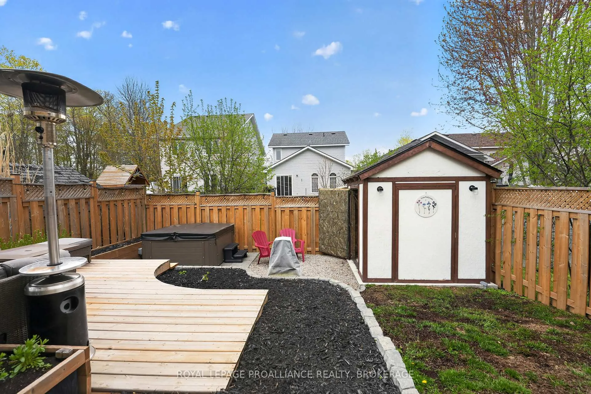 Photo 39 of 459 Maureen Street, Kingston, Kingston East (Incl Barret Crt) — HOMEH