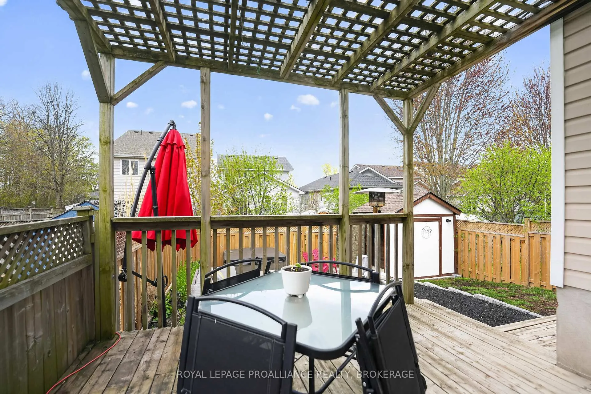 Photo 41 of 459 Maureen Street, Kingston, Kingston East (Incl Barret Crt) — HOMEH