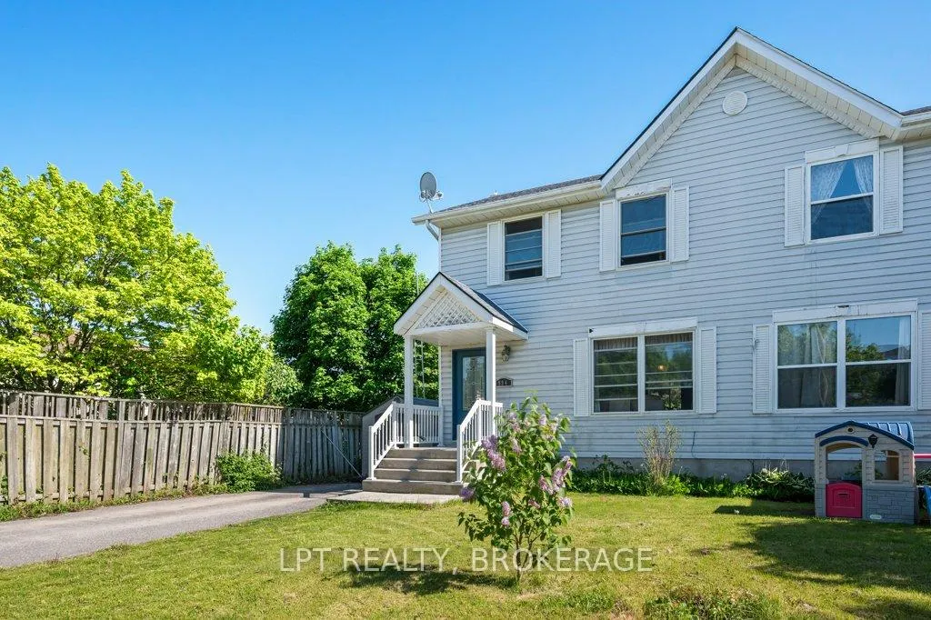 Photo 1 of 994 Uxbridge Crescent, Kingston, East Gardiners Rd — HOMEH