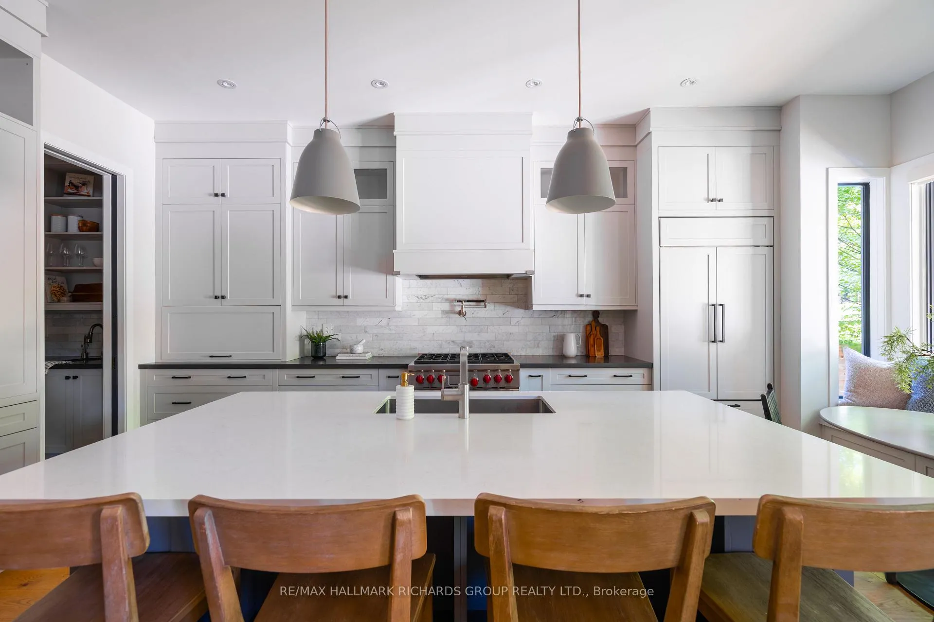 Photo 10 of 96 Scarborough Road, Toronto, The Beaches — HOMEH