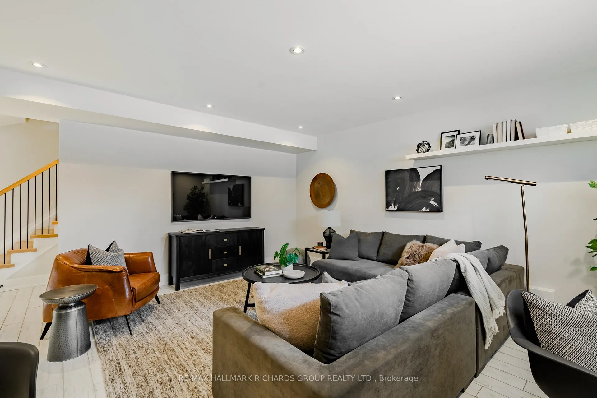 Photo 29 of 96 Scarborough Road, Toronto, The Beaches — HOMEH