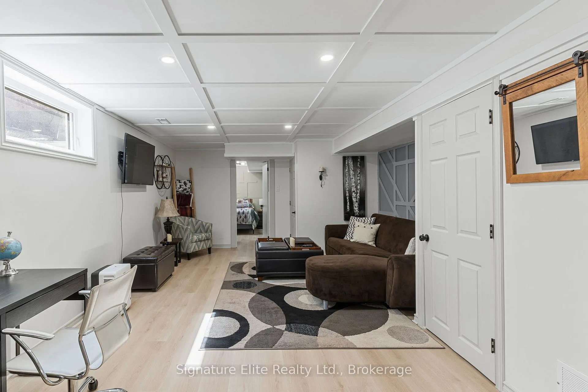 Photo 2 of 35 Cedartree Lane, Kawartha Lakes, Bobcaygeon — HOMEH