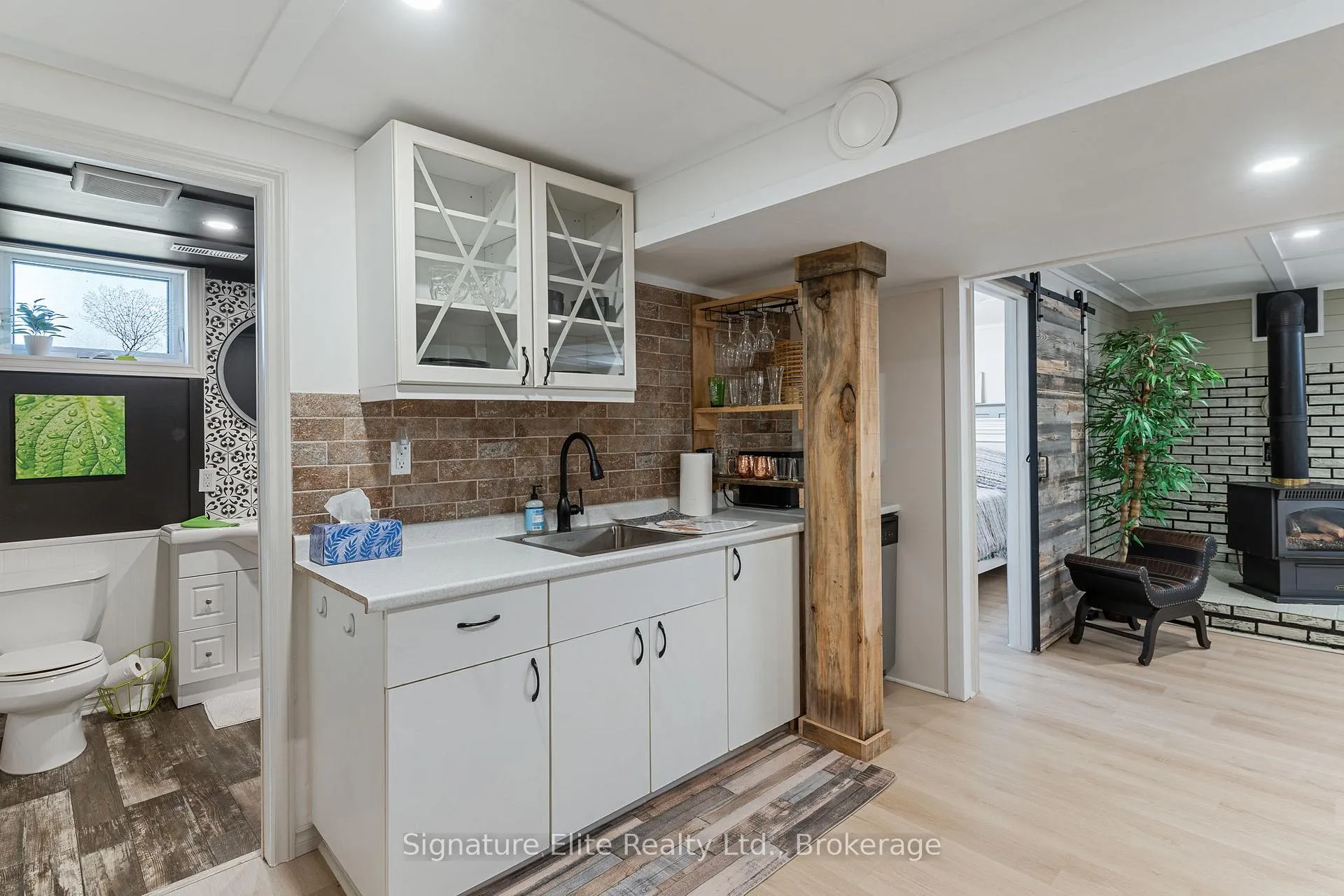 Photo 8 of 35 Cedartree Lane, Kawartha Lakes, Bobcaygeon — HOMEH