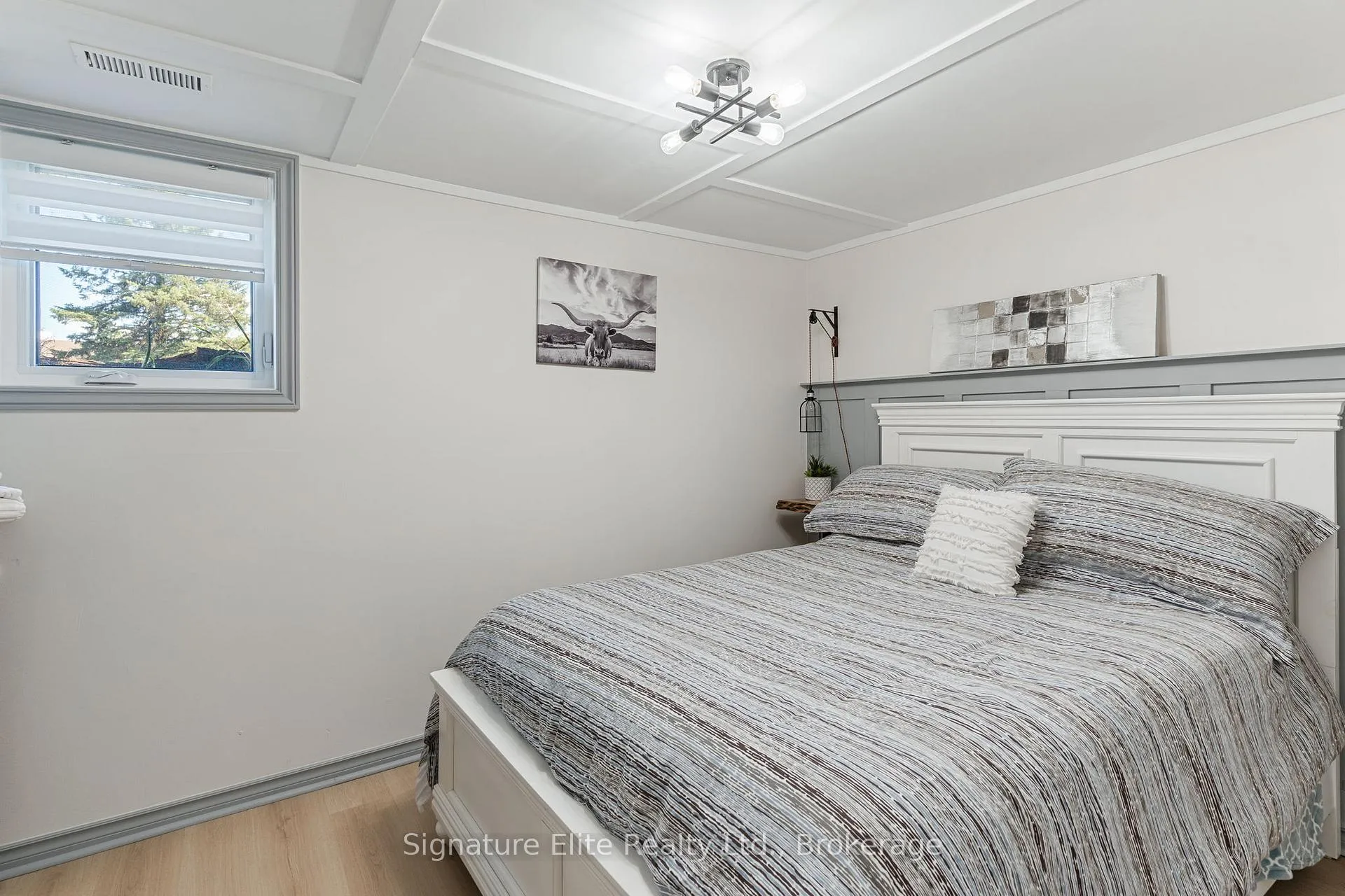 Photo 12 of 35 Cedartree Lane, Kawartha Lakes, Bobcaygeon — HOMEH