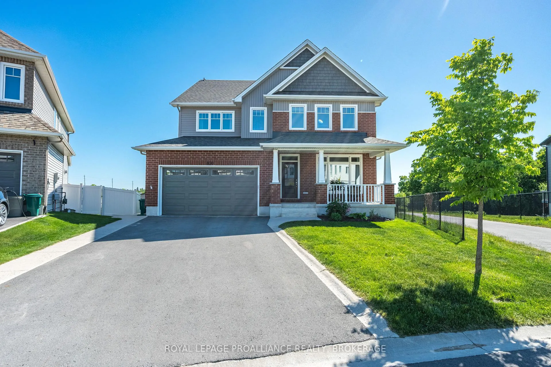 Photo 2 of 800 Riverview Way, Kingston, Kingston East (Incl Barret Crt) — HOMEH