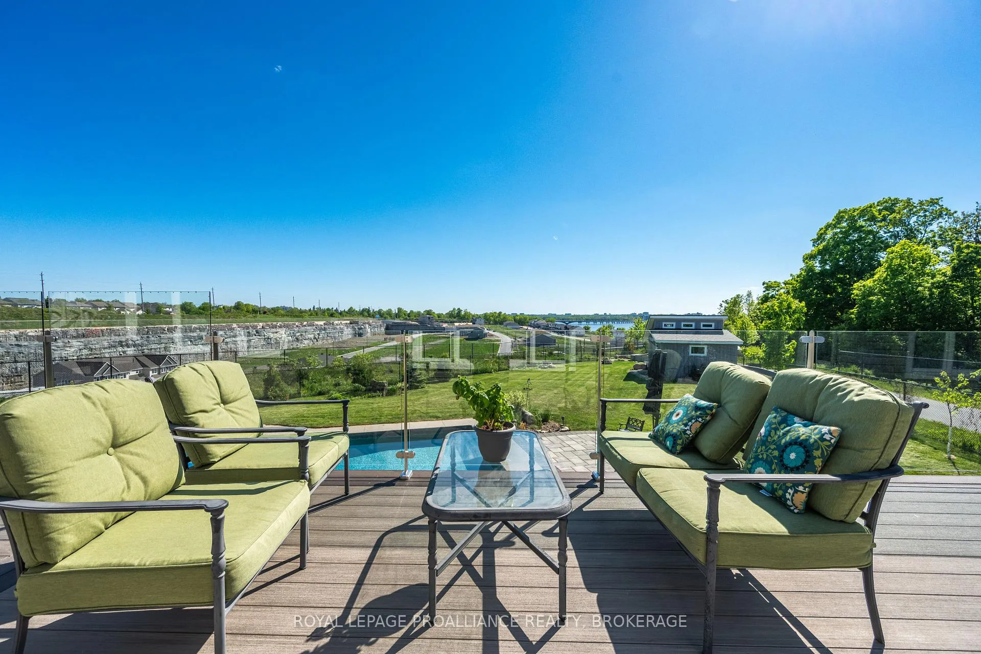 Photo 7 of 800 Riverview Way, Kingston, Kingston East (Incl Barret Crt) — HOMEH