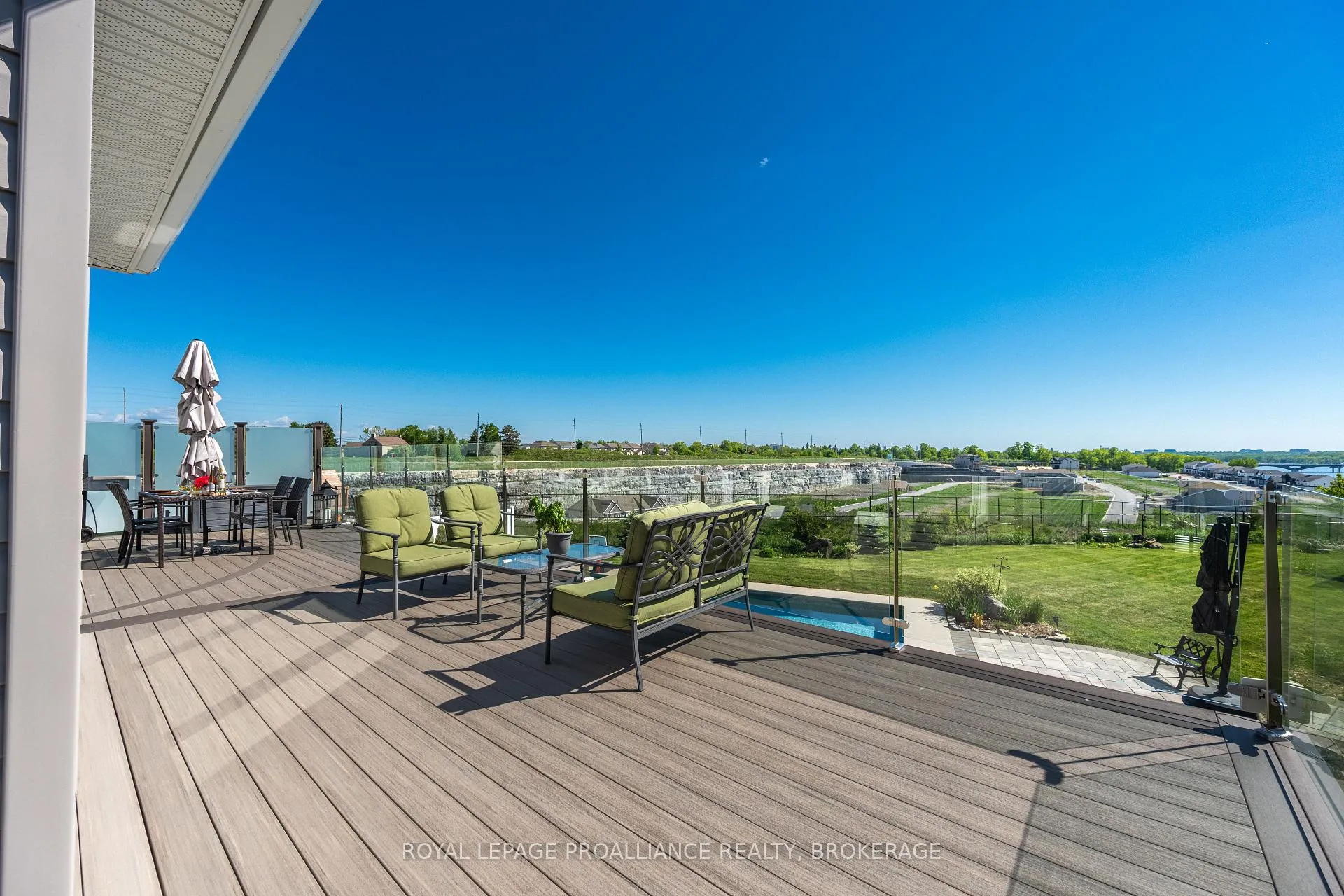 Photo 9 of 800 Riverview Way, Kingston, Kingston East (Incl Barret Crt) — HOMEH
