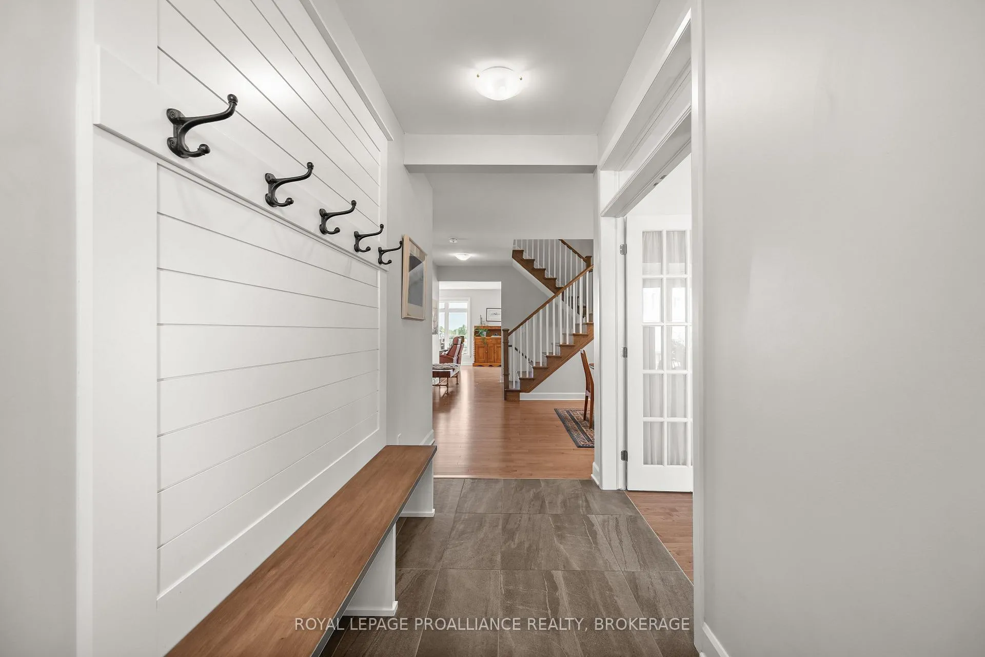 Photo 13 of 800 Riverview Way, Kingston, Kingston East (Incl Barret Crt) — HOMEH