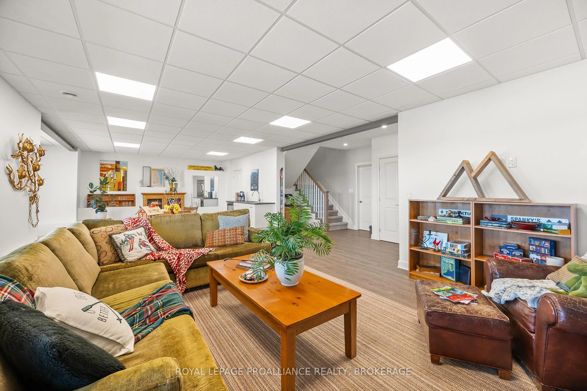 Photo 40 of 800 Riverview Way, Kingston, Kingston East (Incl Barret Crt) — HOMEH
