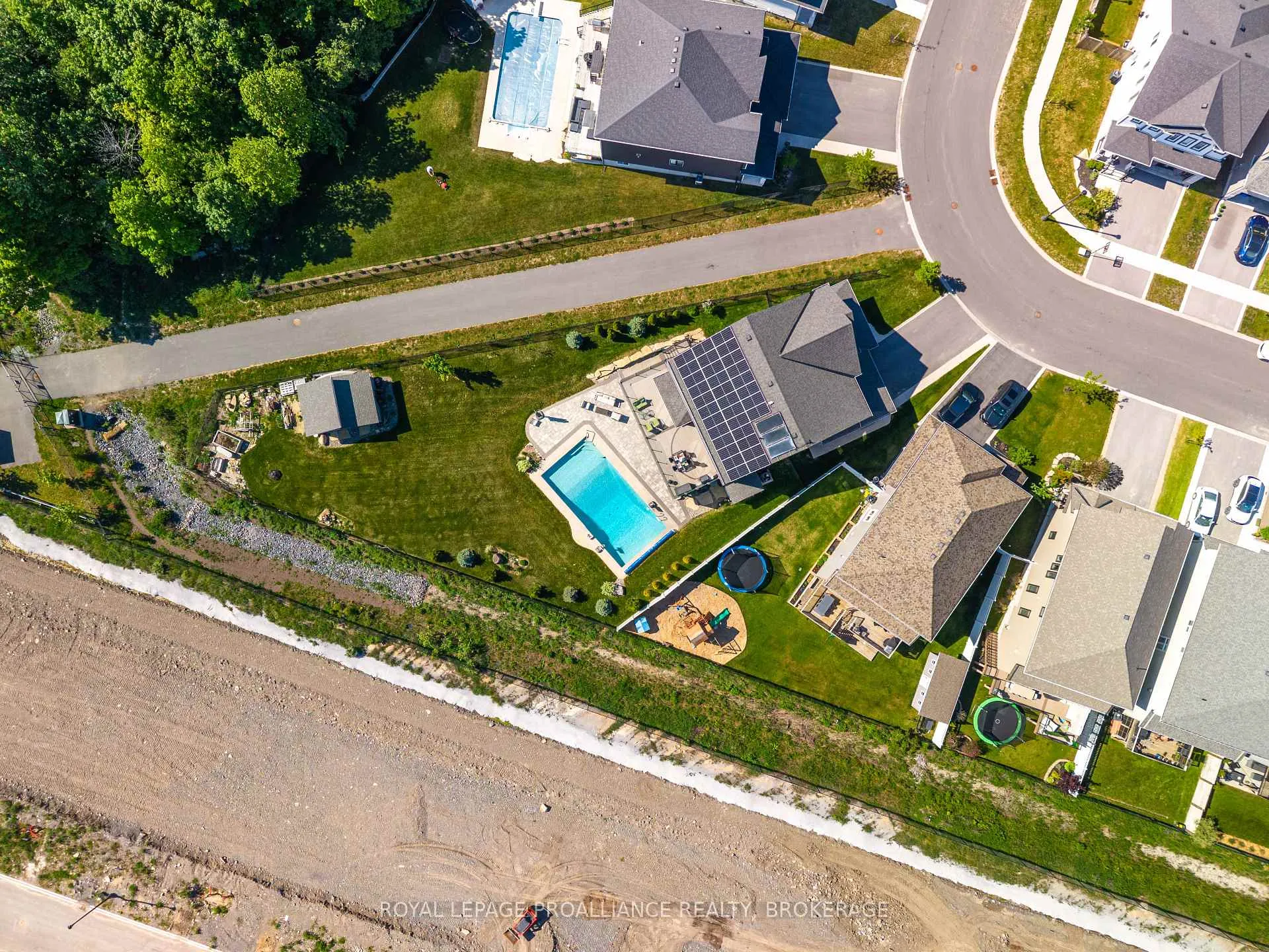Photo 44 of 800 Riverview Way, Kingston, Kingston East (Incl Barret Crt) — HOMEH
