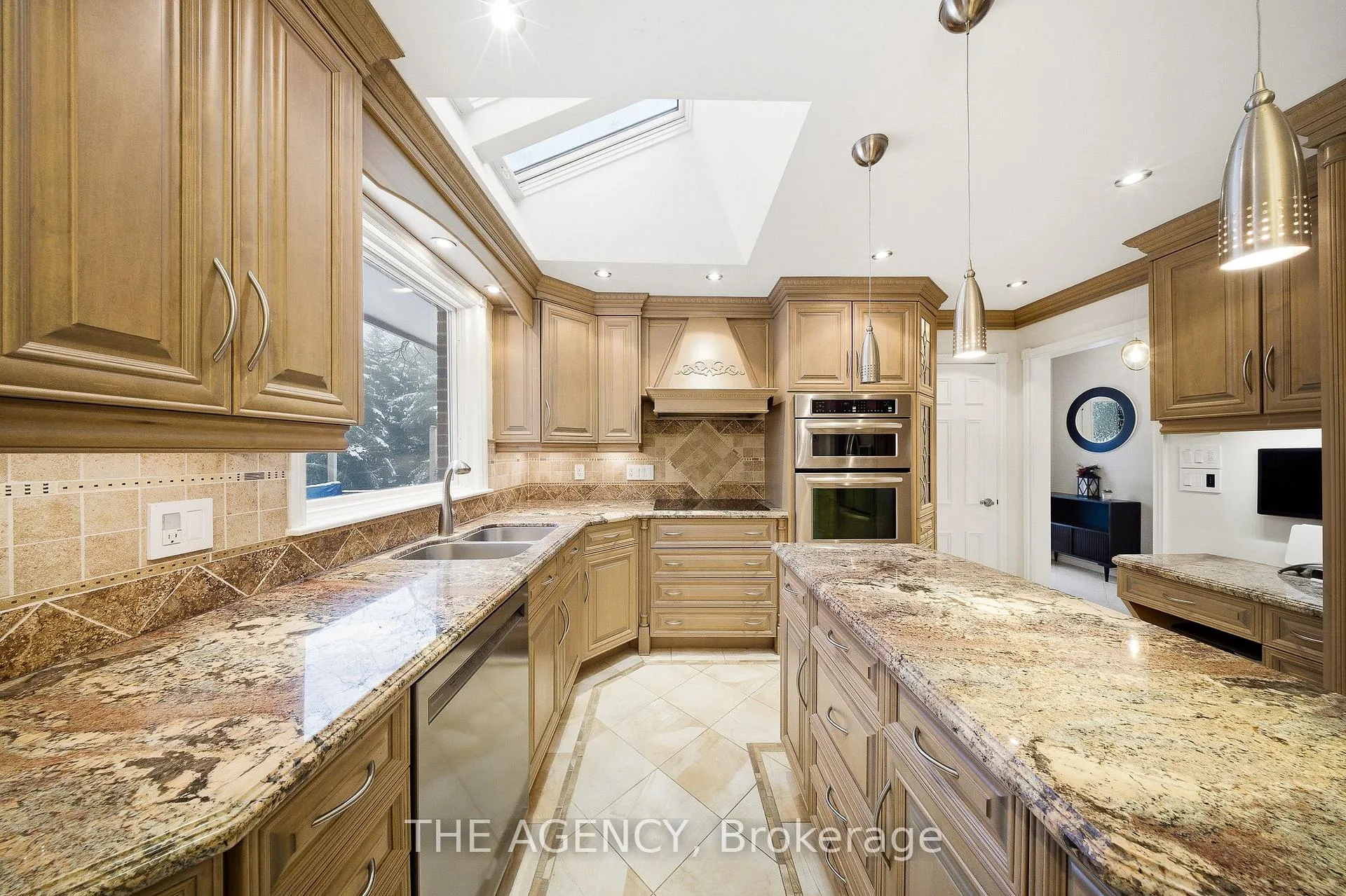 Photo 16 of 23 Cedarwood Crescent, King, Nobleton — HOMEH