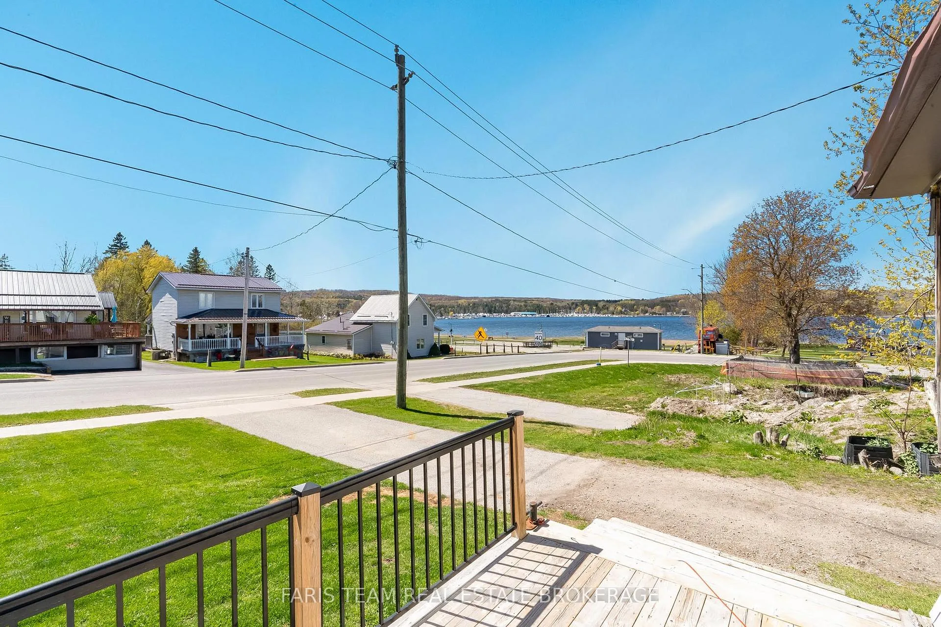 Photo 5 of 5 Scott Street, Penetanguishene — HOMEH