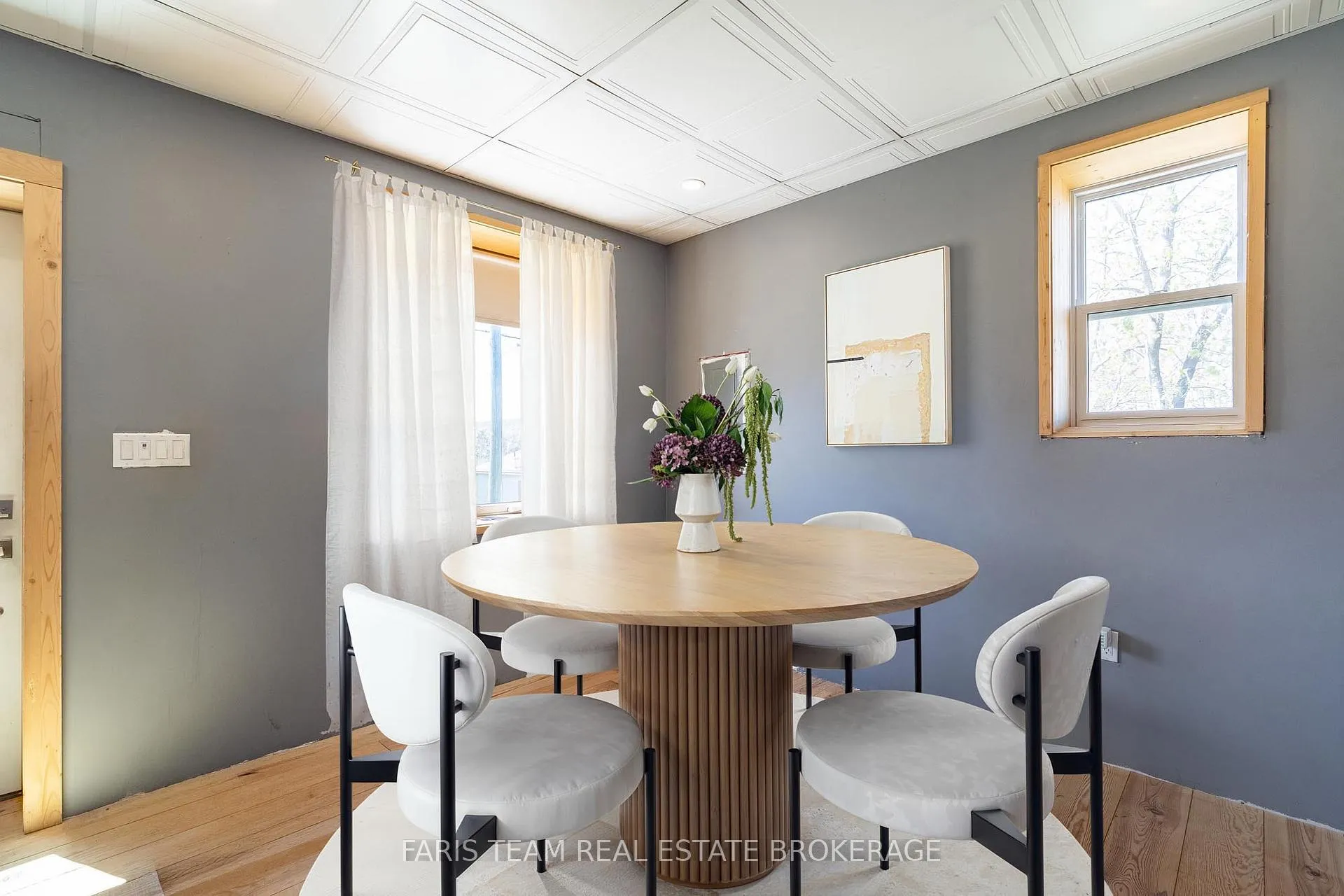 Photo 10 of 5 Scott Street, Penetanguishene — HOMEH