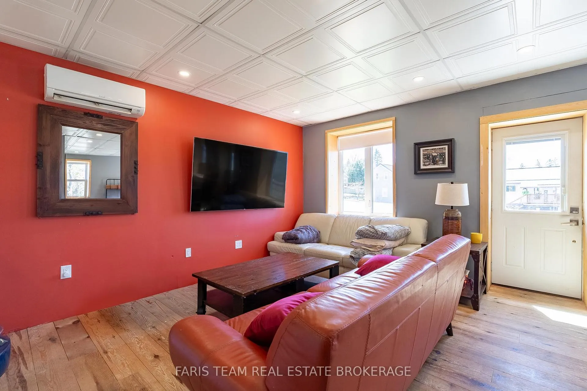 Photo 11 of 5 Scott Street, Penetanguishene — HOMEH