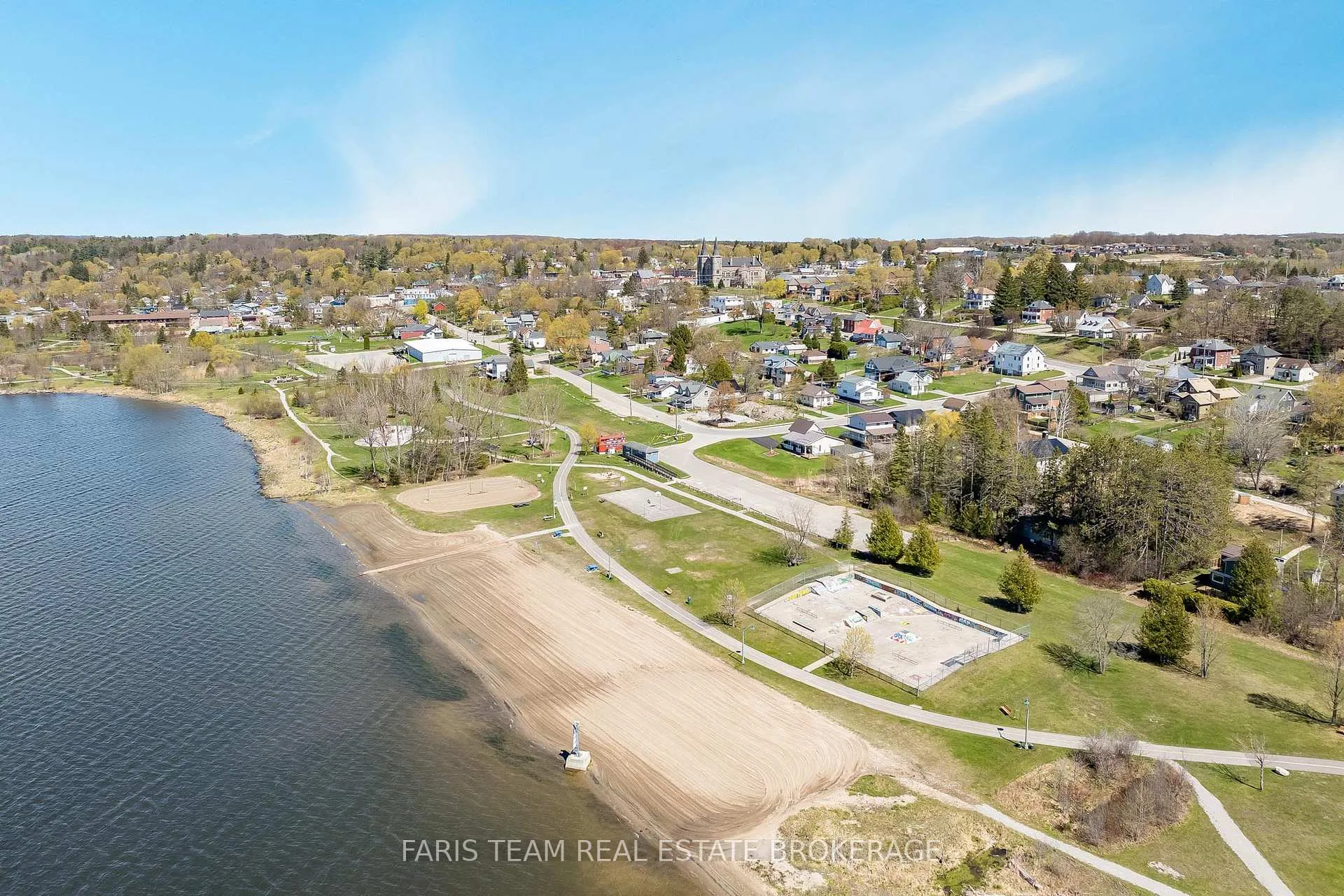 Photo 36 of 5 Scott Street, Penetanguishene — HOMEH