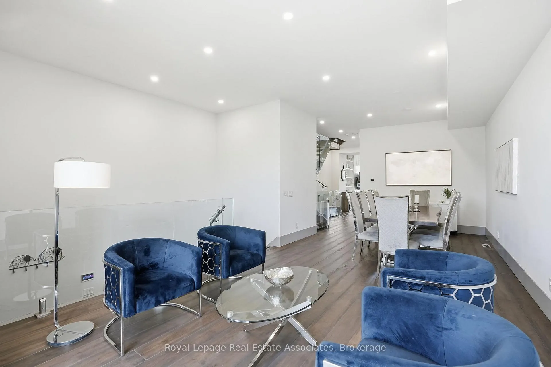 Photo 8 of Unit B, 357 Melrose Street, Etobicoke, Mimico — HOMEH