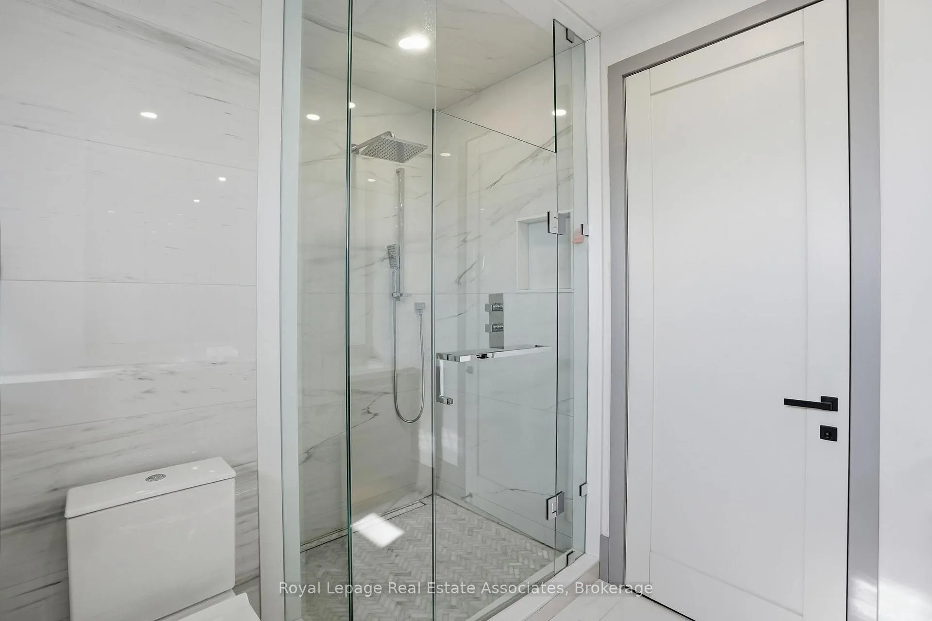 Photo 30 of Unit B, 357 Melrose Street, Etobicoke, Mimico — HOMEH