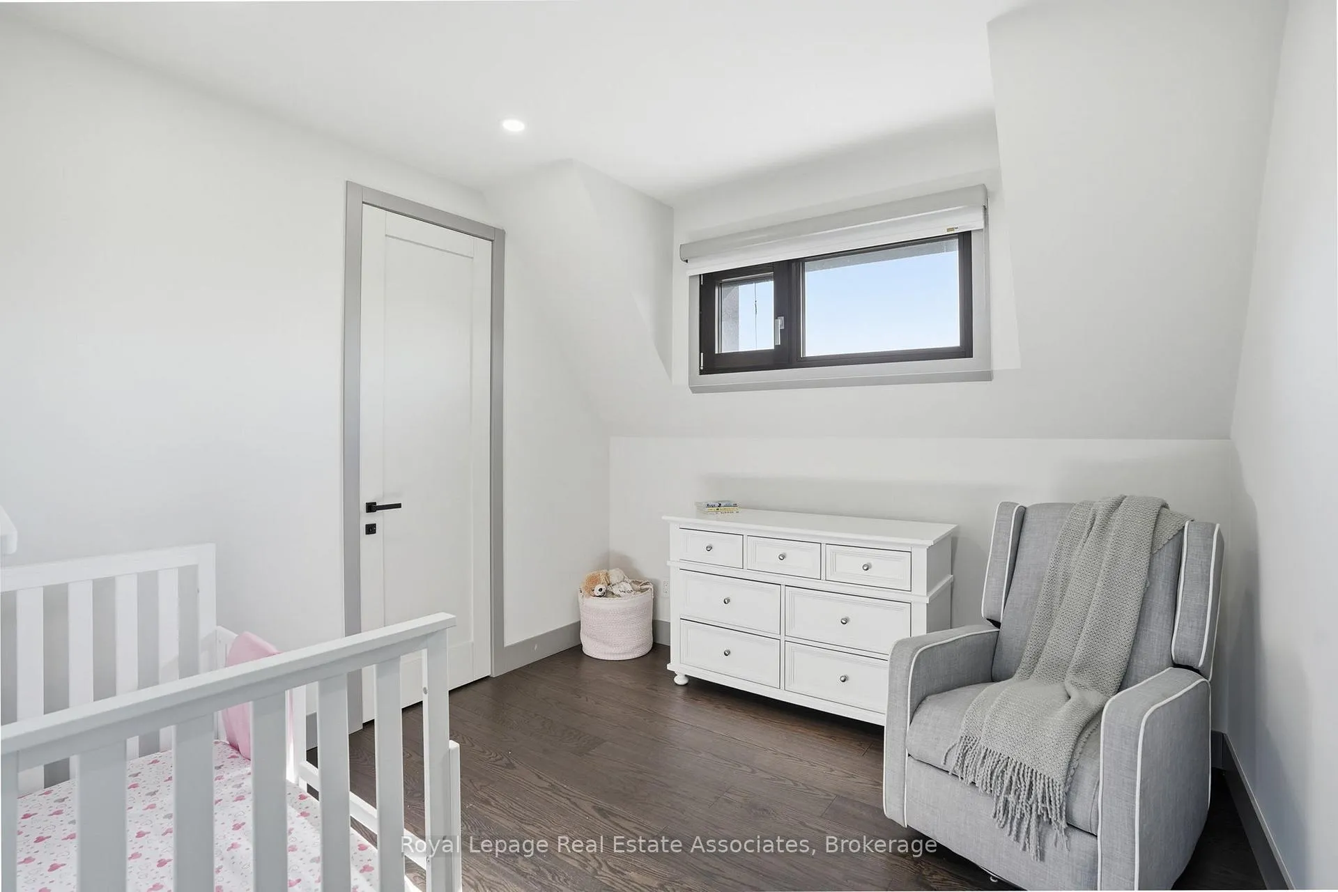 Photo 32 of Unit B, 357 Melrose Street, Etobicoke, Mimico — HOMEH