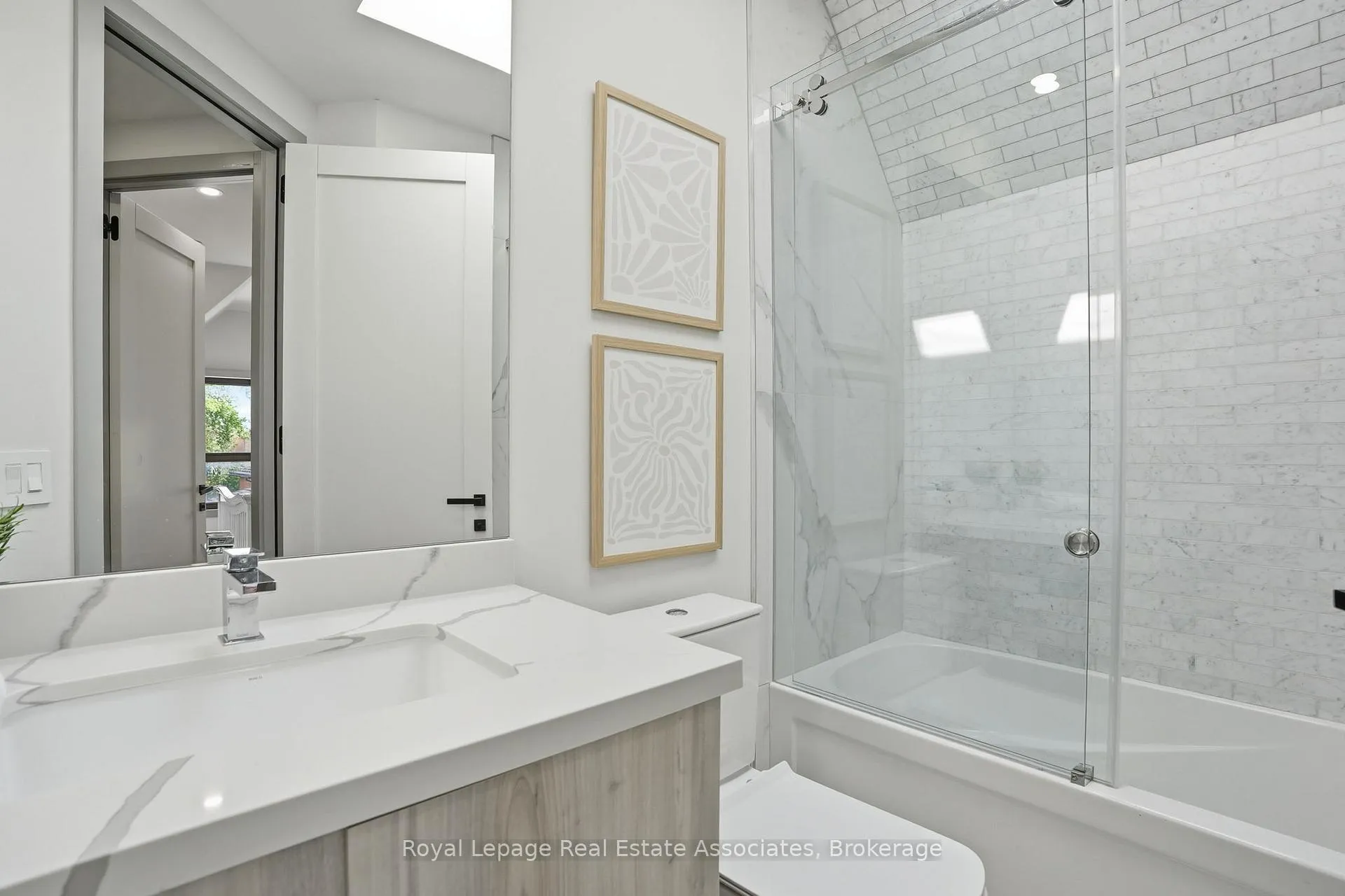 Photo 34 of Unit B, 357 Melrose Street, Etobicoke, Mimico — HOMEH