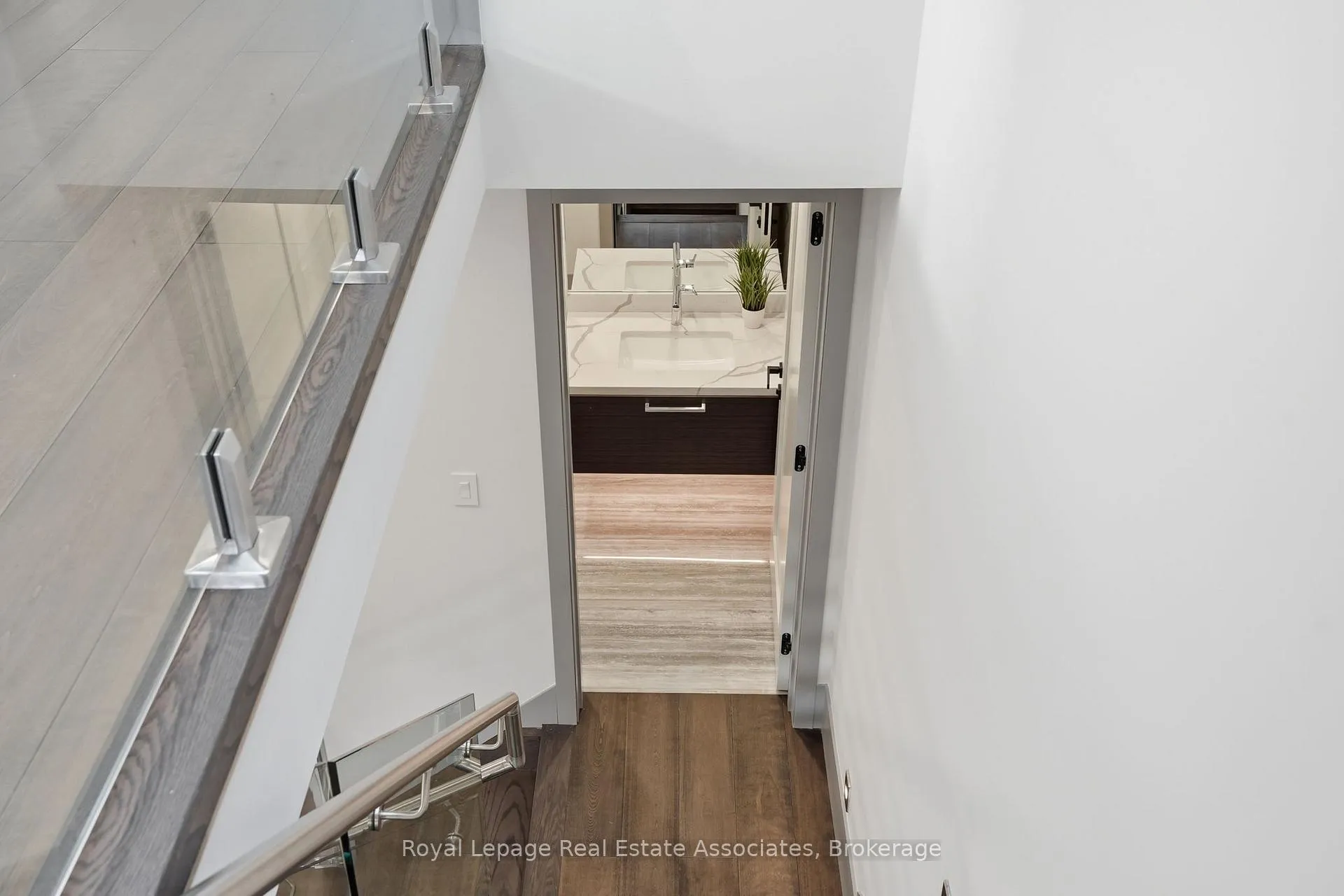 Photo 36 of Unit B, 357 Melrose Street, Etobicoke, Mimico — HOMEH