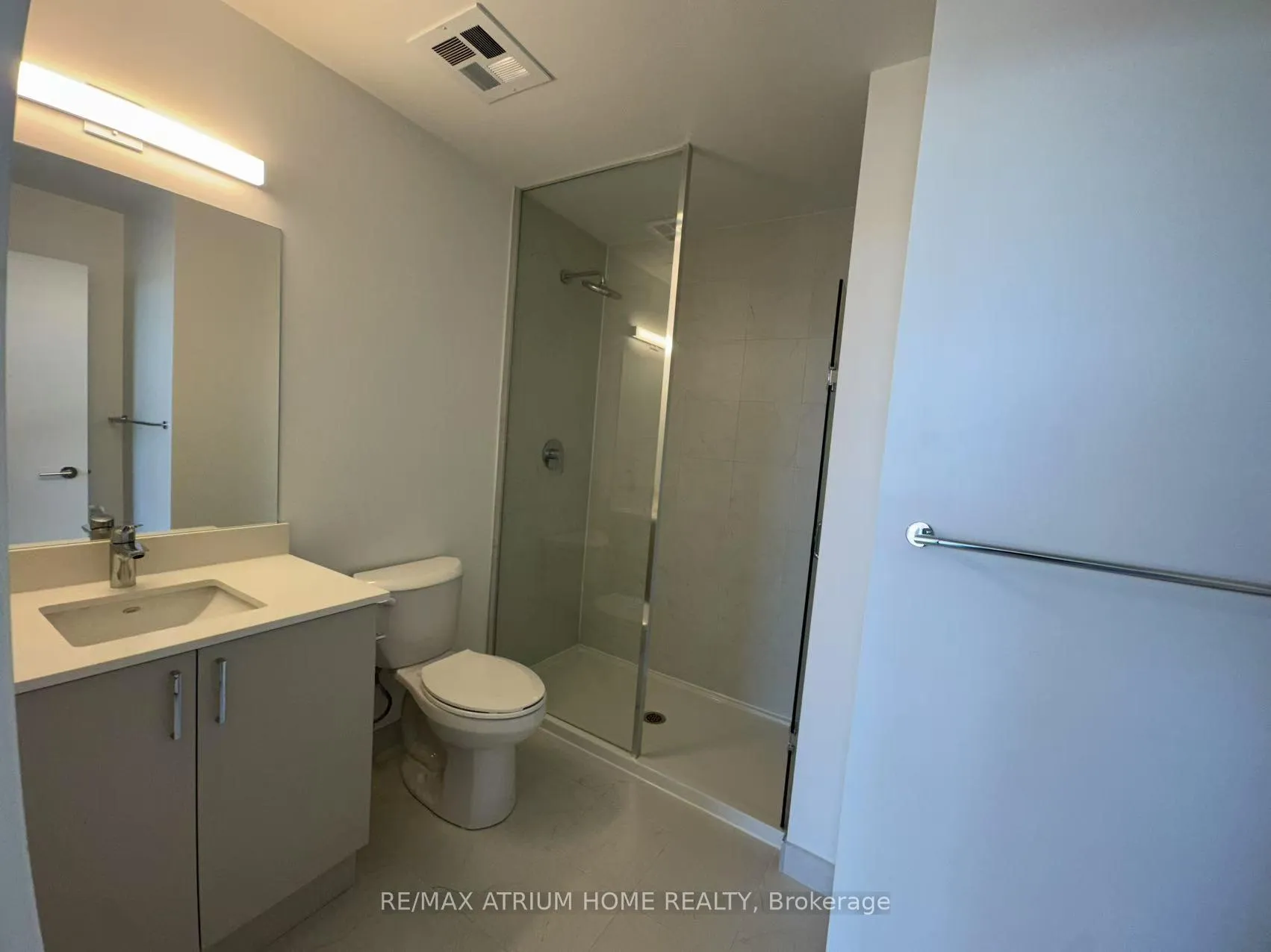 Photo 9 of Unit 536, 1005 Dundas Street E, Oakville, Joshua Meadows — HOMEH