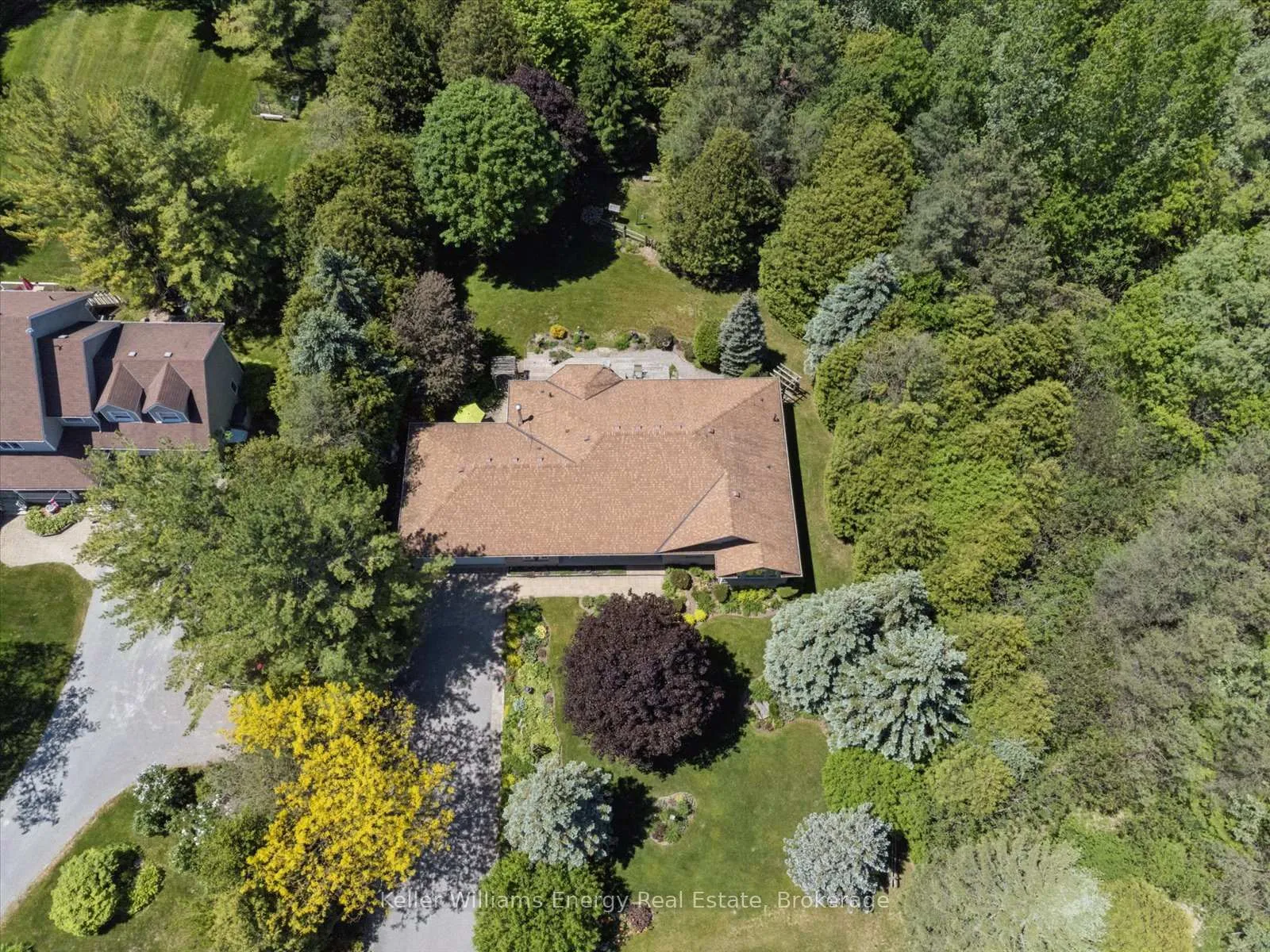 Photo 4 of 3915 Larose Crescent, Port Hope, Garden Hill — HOMEH