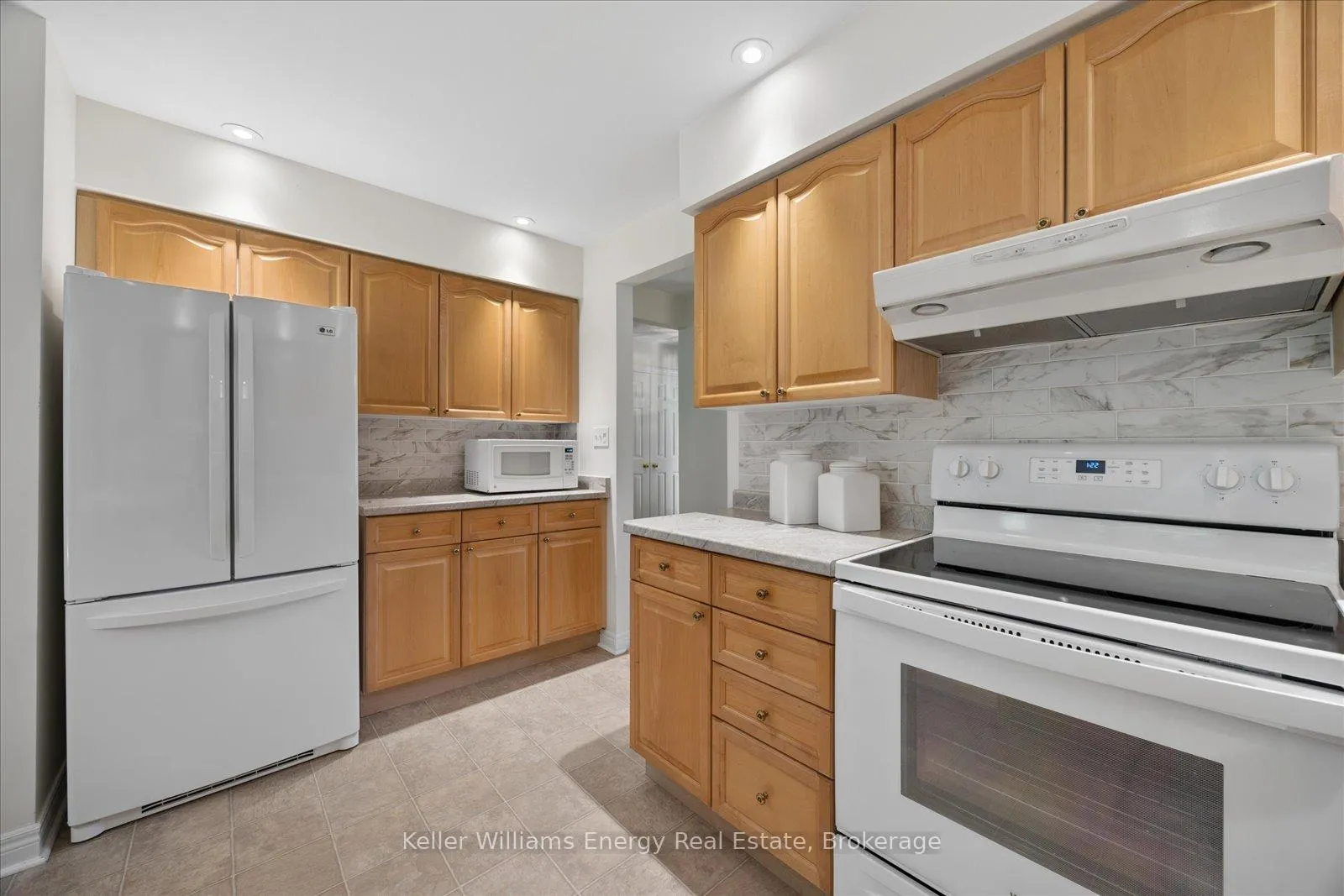 Photo 19 of 3915 Larose Crescent, Port Hope, Garden Hill — HOMEH