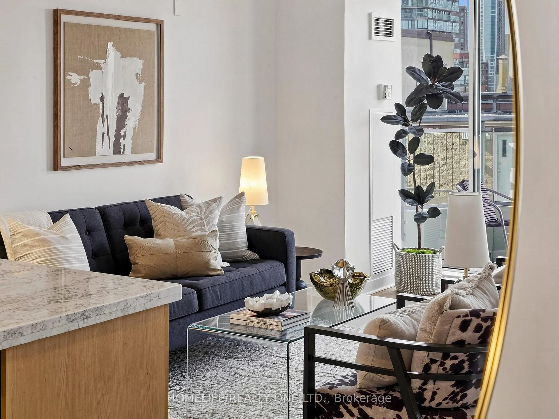 Photo 20 of Unit 913, 77 Lombard Street, Toronto, Church-Yonge Corridor — HOMEH