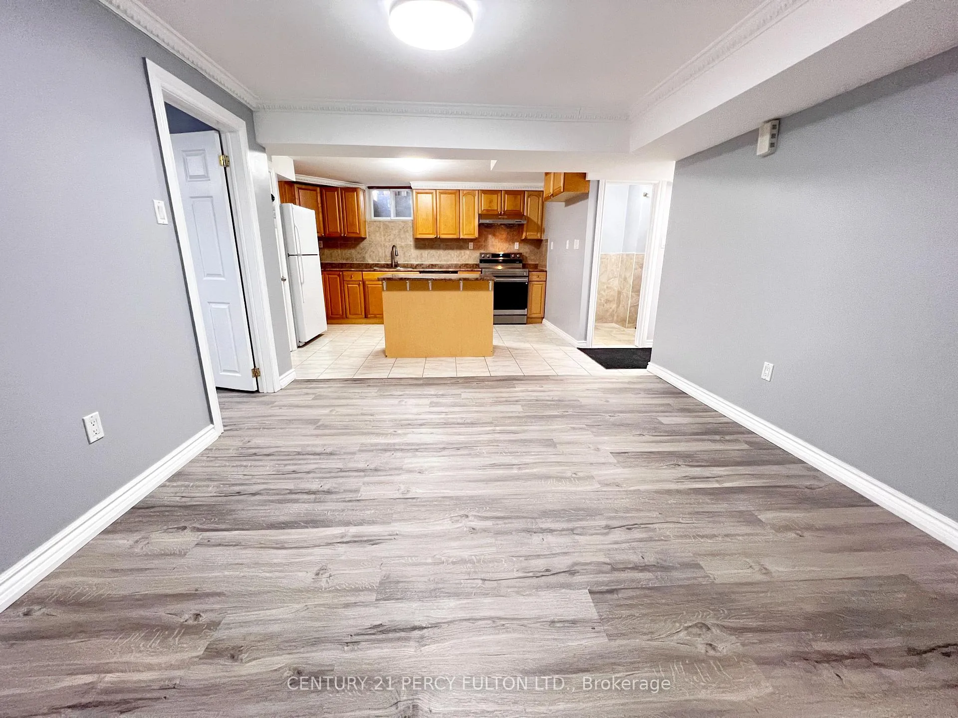 Photo 8 of Unit Bsmt, 98 Elson Street, Markham, Middlefield — HOMEH