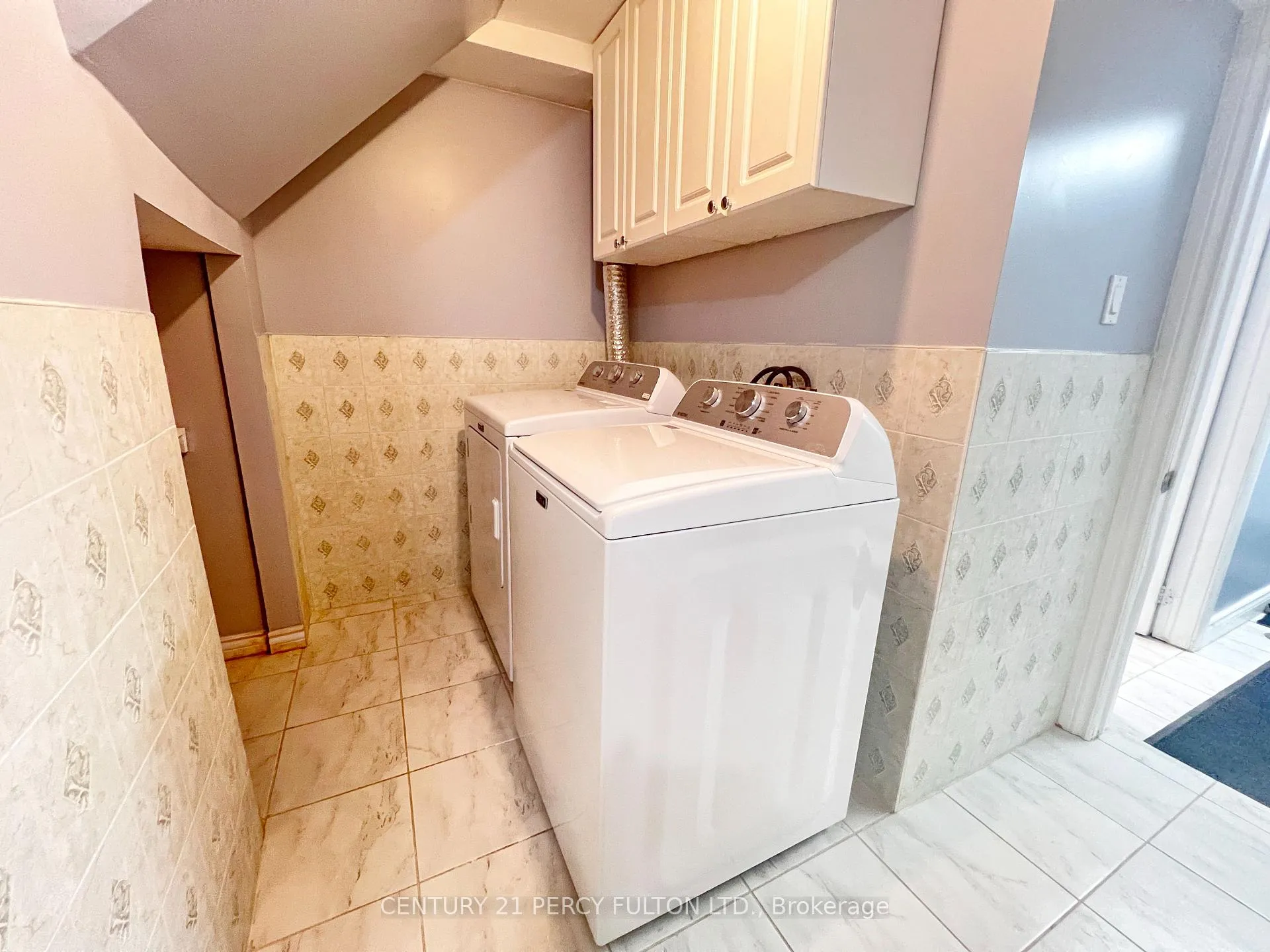 Photo 15 of Unit Bsmt, 98 Elson Street, Markham, Middlefield — HOMEH