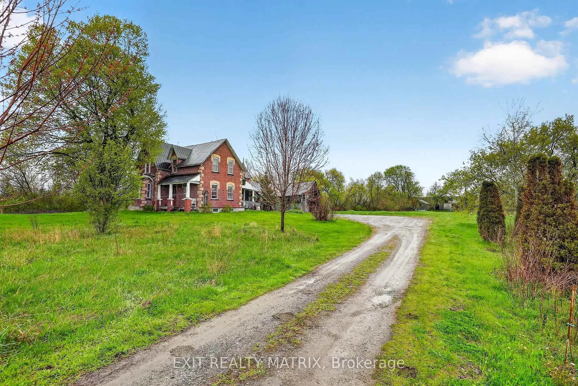 Photo 1 of 7499 Bank Street, Ottawa, Metcalfe — HOMEH