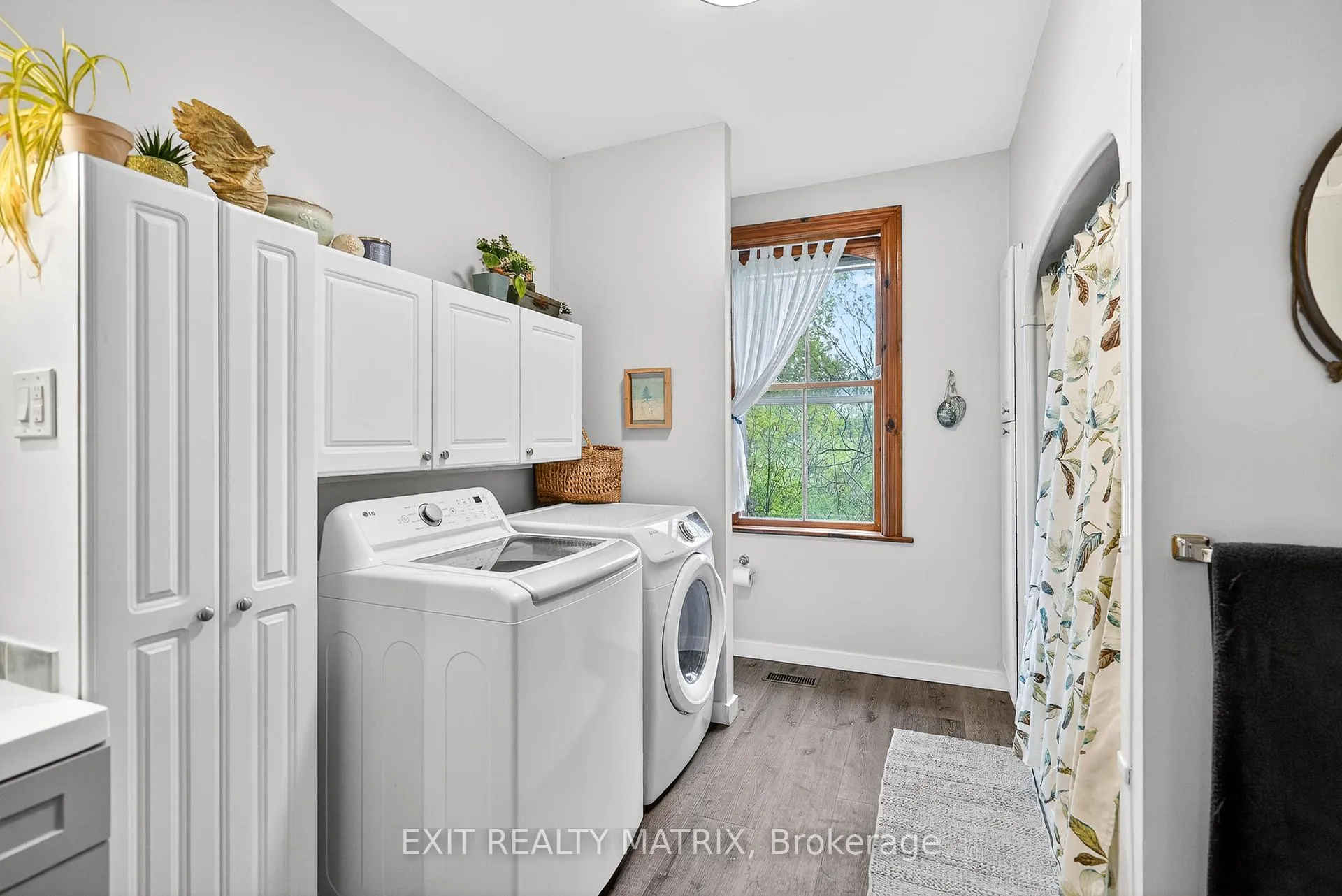 Photo 8 of 7499 Bank Street, Ottawa, Metcalfe — HOMEH
