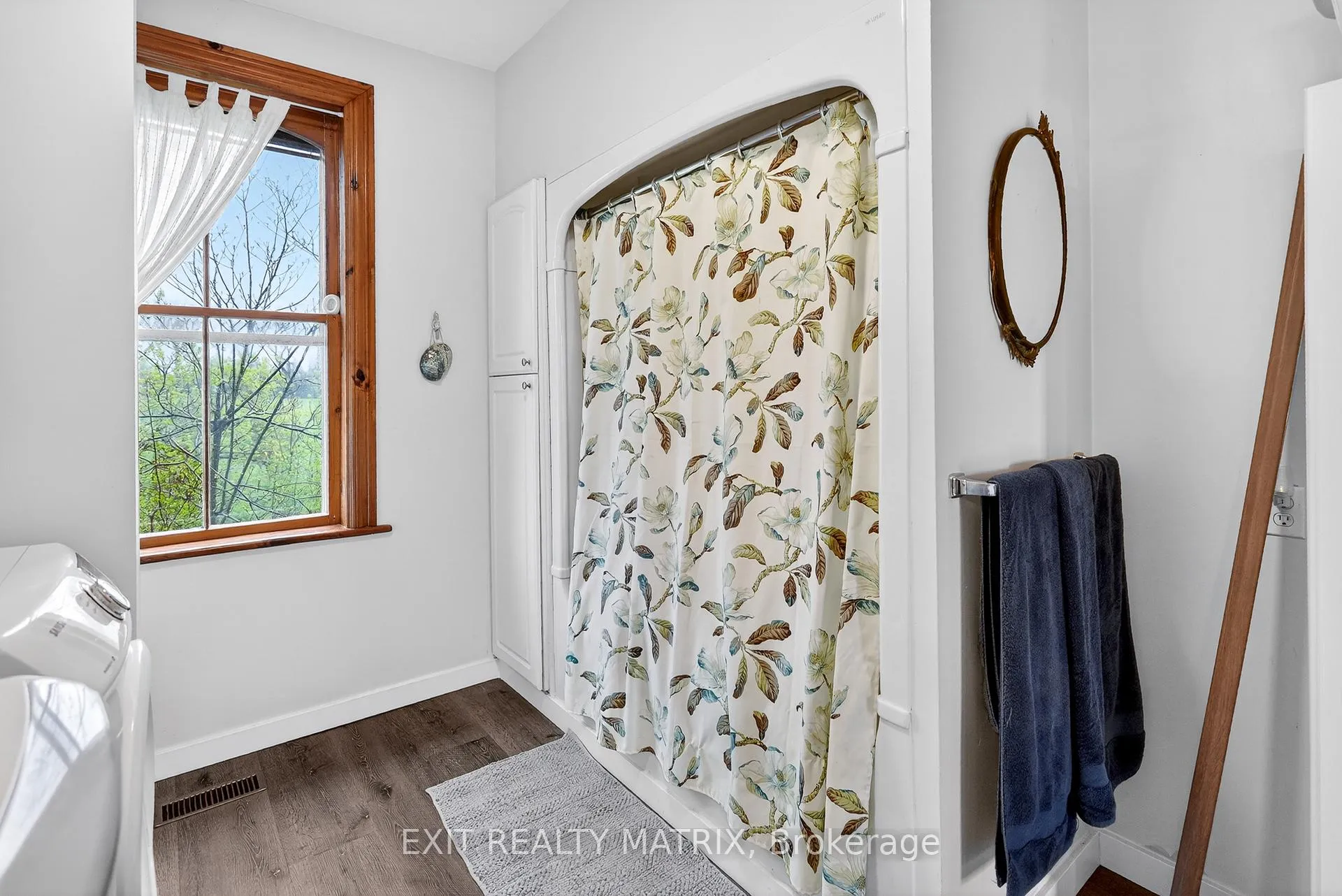 Photo 9 of 7499 Bank Street, Ottawa, Metcalfe — HOMEH
