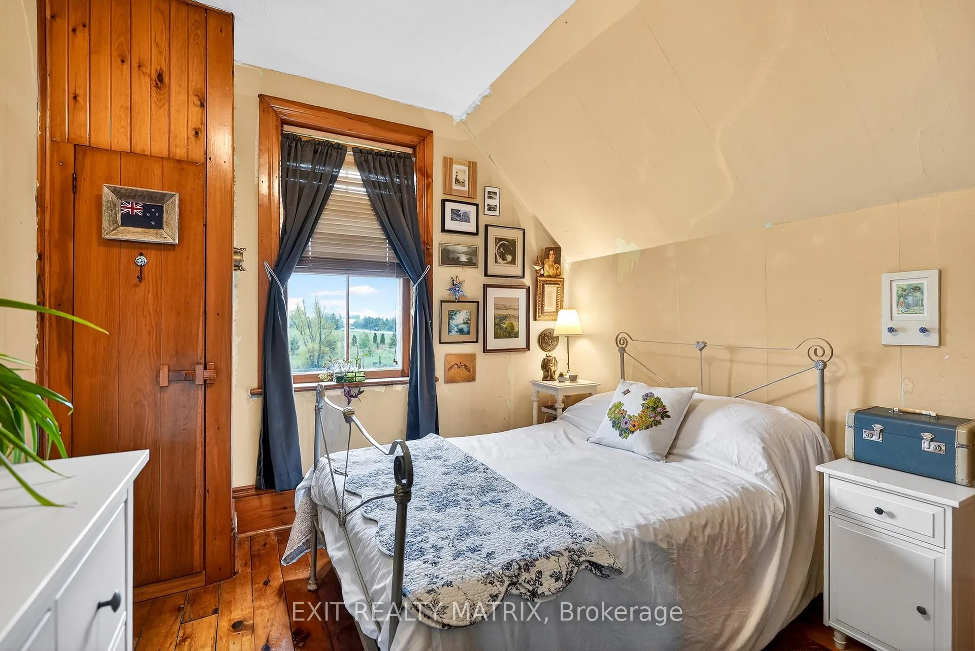 Photo 14 of 7499 Bank Street, Ottawa, Metcalfe — HOMEH
