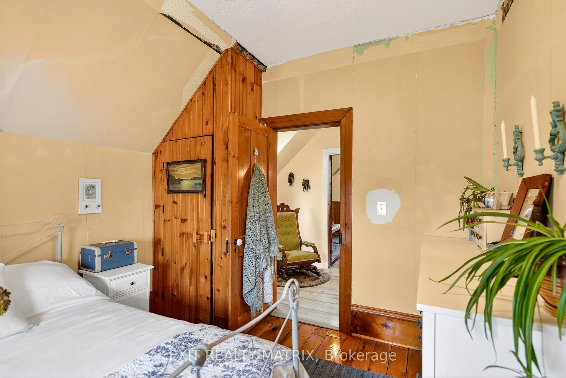 Photo 15 of 7499 Bank Street, Ottawa, Metcalfe — HOMEH