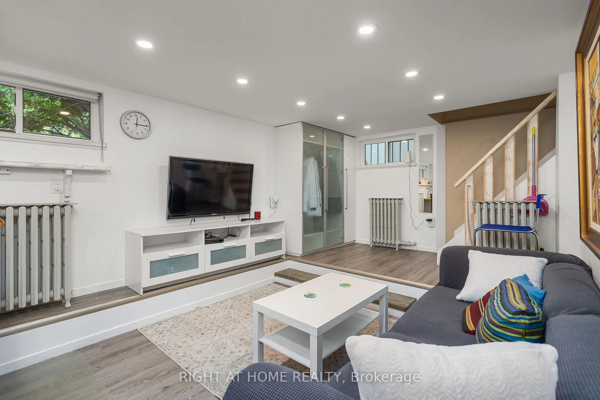 Photo 31 of 107 Otter Crescent, Toronto, Bedford Park-Nortown — HOMEH
