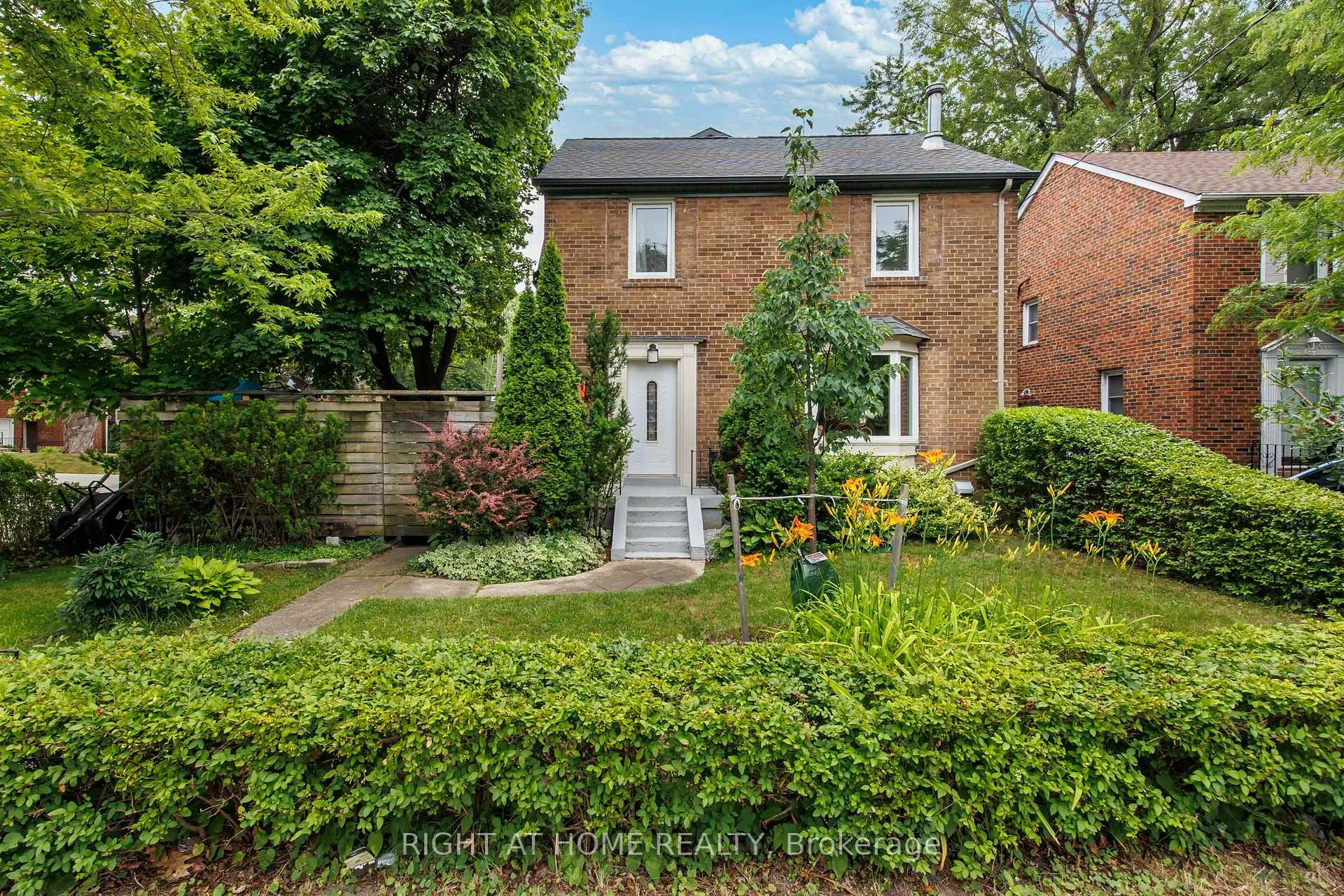 Photo 43 of 107 Otter Crescent, Toronto, Bedford Park-Nortown — HOMEH