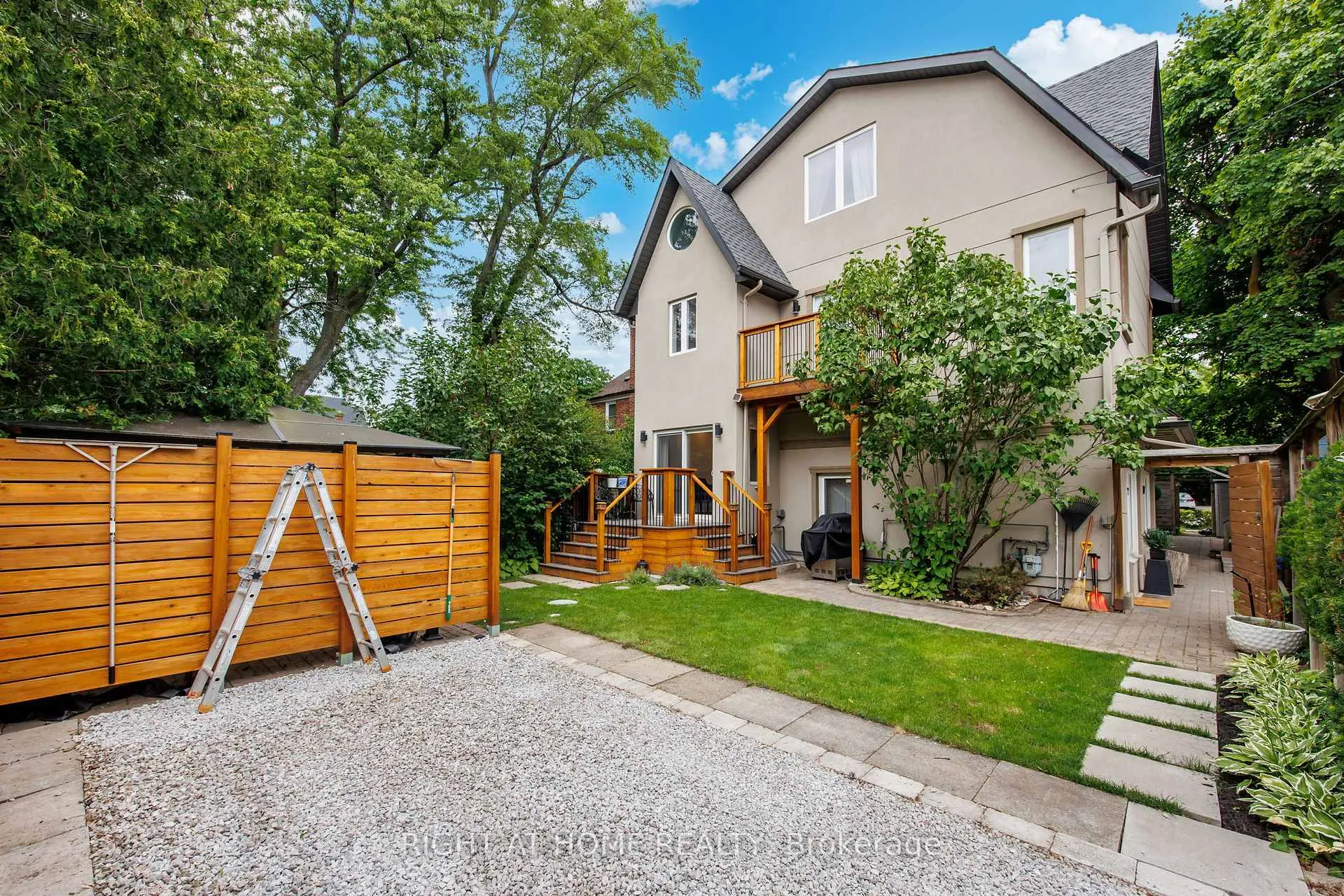 Photo 45 of 107 Otter Crescent, Toronto, Bedford Park-Nortown — HOMEH