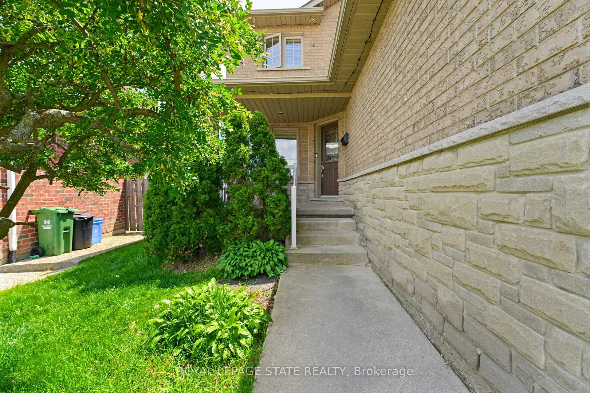 Photo 4 of 40 Lanza Court, Hamilton, Berrisfield — HOMEH
