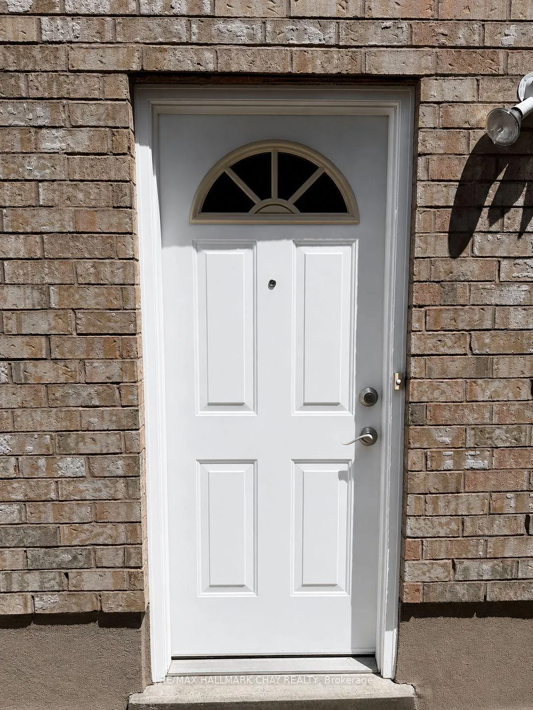 Photo 4 of 72 Ravenscliffe Court, Brampton, Northwood Park — HOMEH