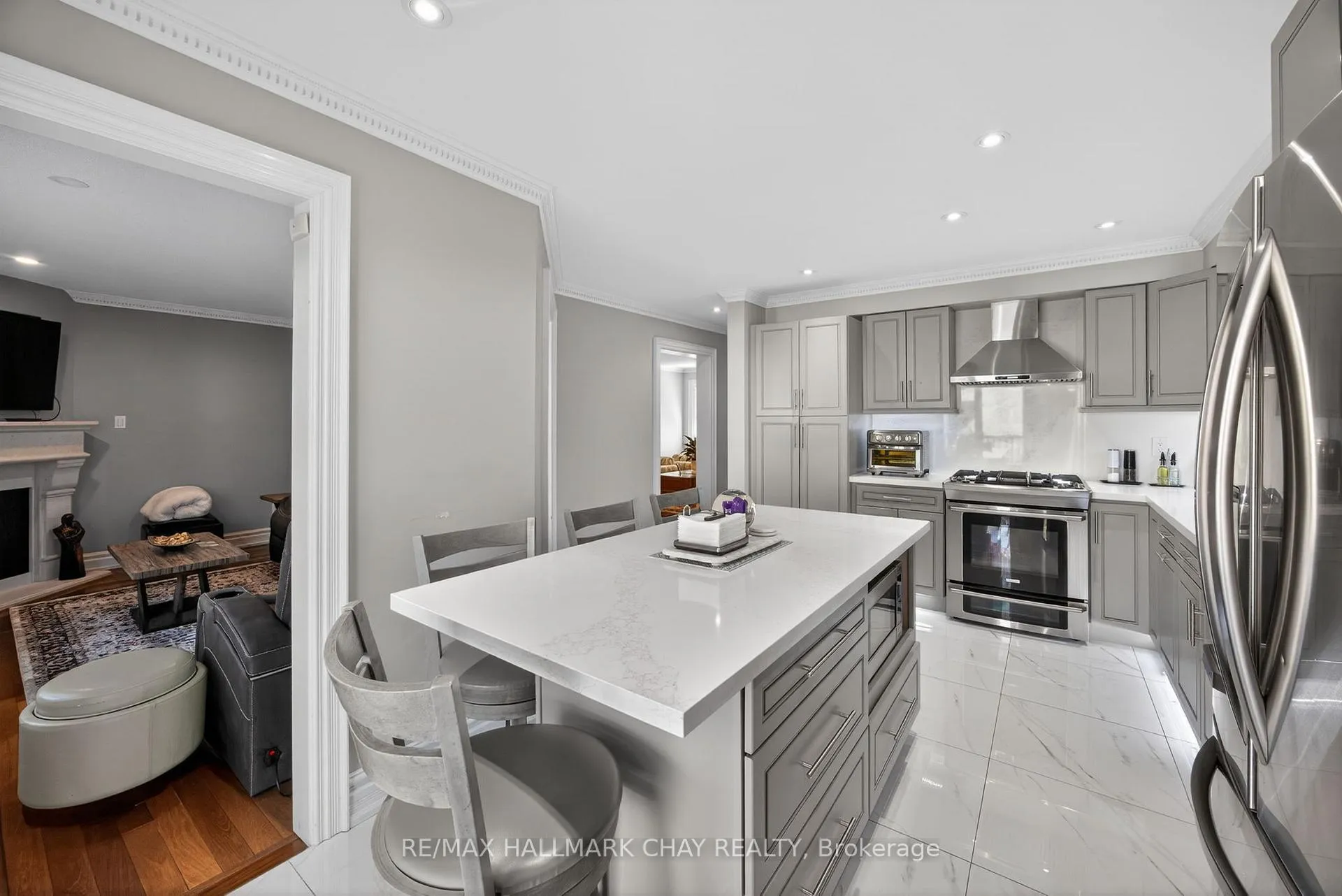 Photo 5 of 72 Ravenscliffe Court, Brampton, Northwood Park — HOMEH