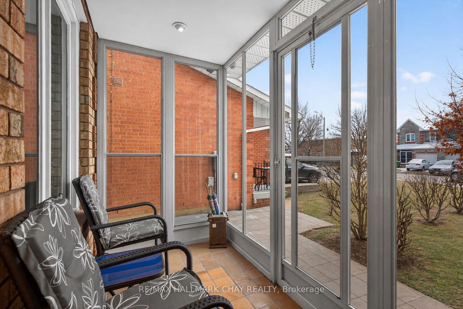 Photo 6 of 72 Ravenscliffe Court, Brampton, Northwood Park — HOMEH