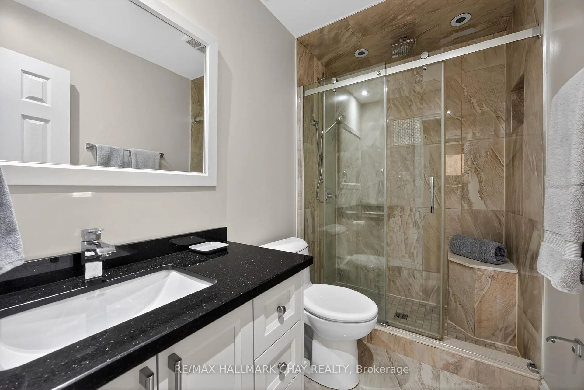 Photo 24 of 72 Ravenscliffe Court, Brampton, Northwood Park — HOMEH