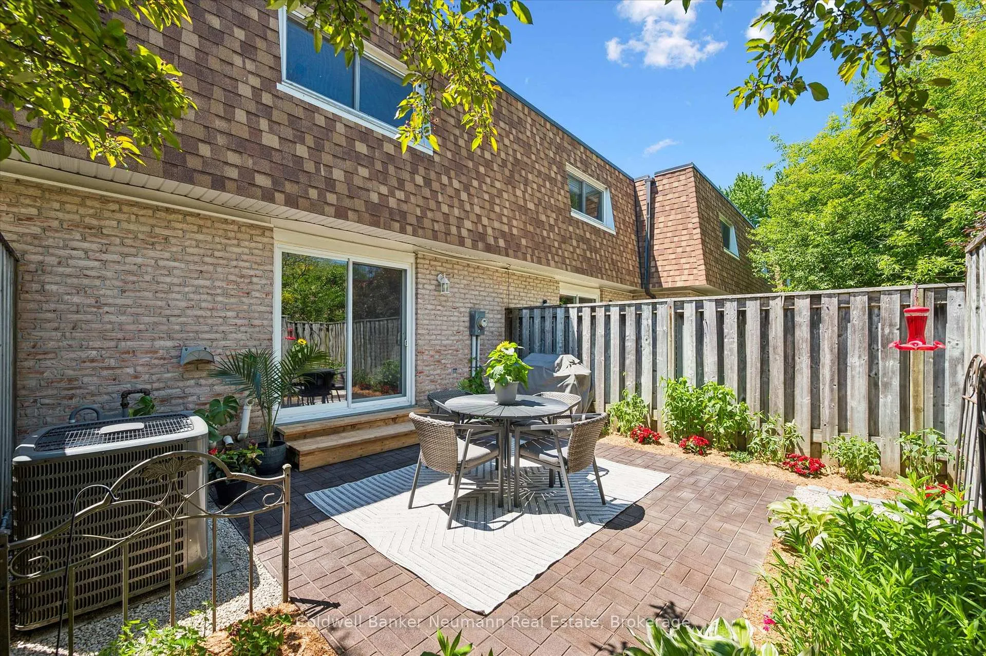 Photo 2 of Unit 24, 383 Edinburgh Road S, Guelph, Dovercliffe Park/Old University — HOMEH