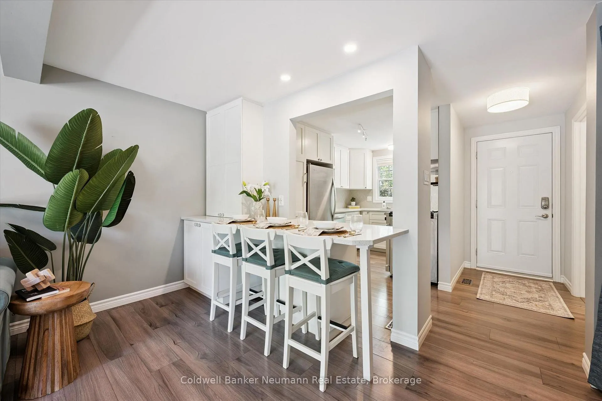 Photo 4 of Unit 24, 383 Edinburgh Road S, Guelph, Dovercliffe Park/Old University — HOMEH