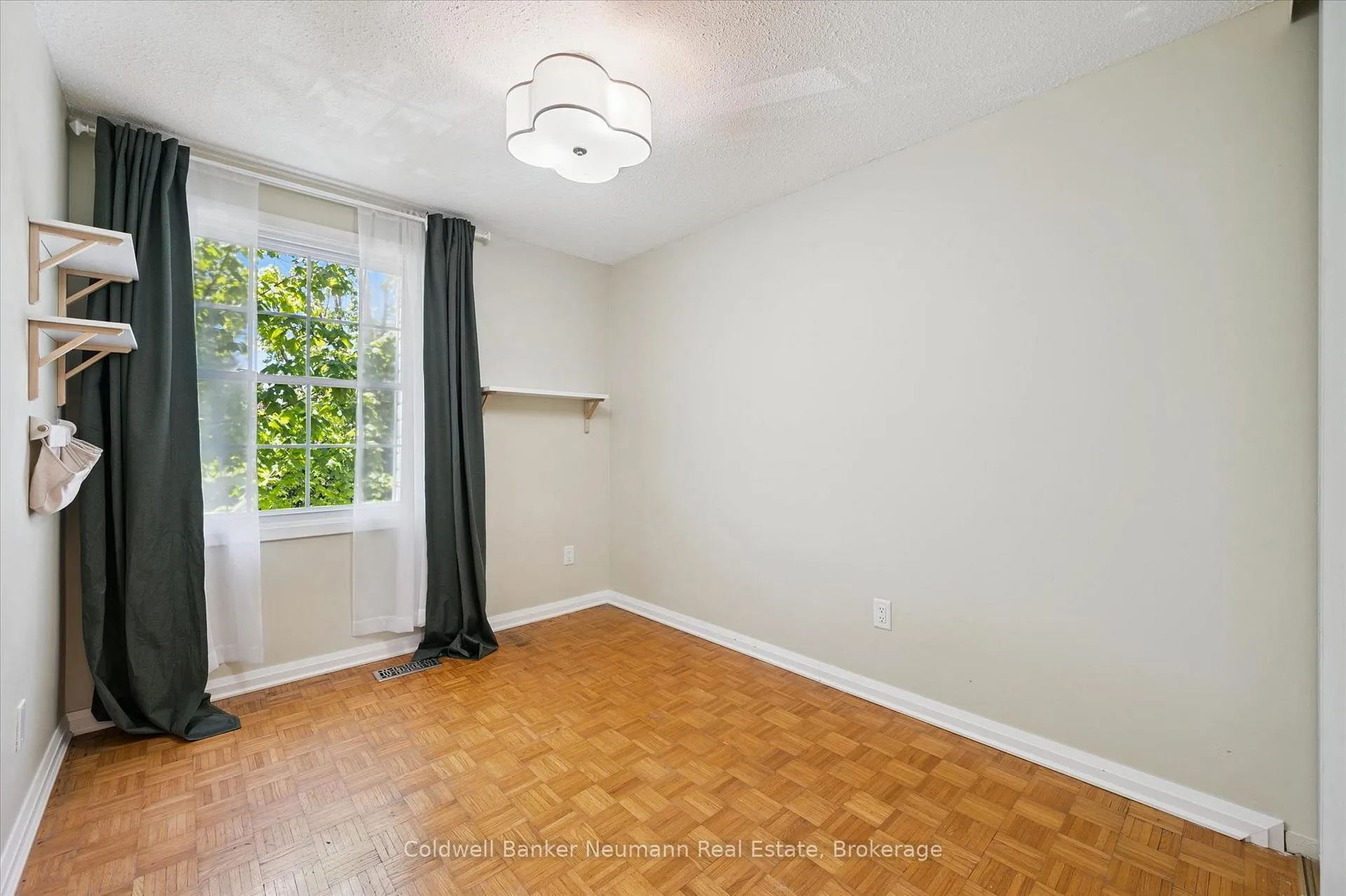 Photo 13 of Unit 24, 383 Edinburgh Road S, Guelph, Dovercliffe Park/Old University — HOMEH
